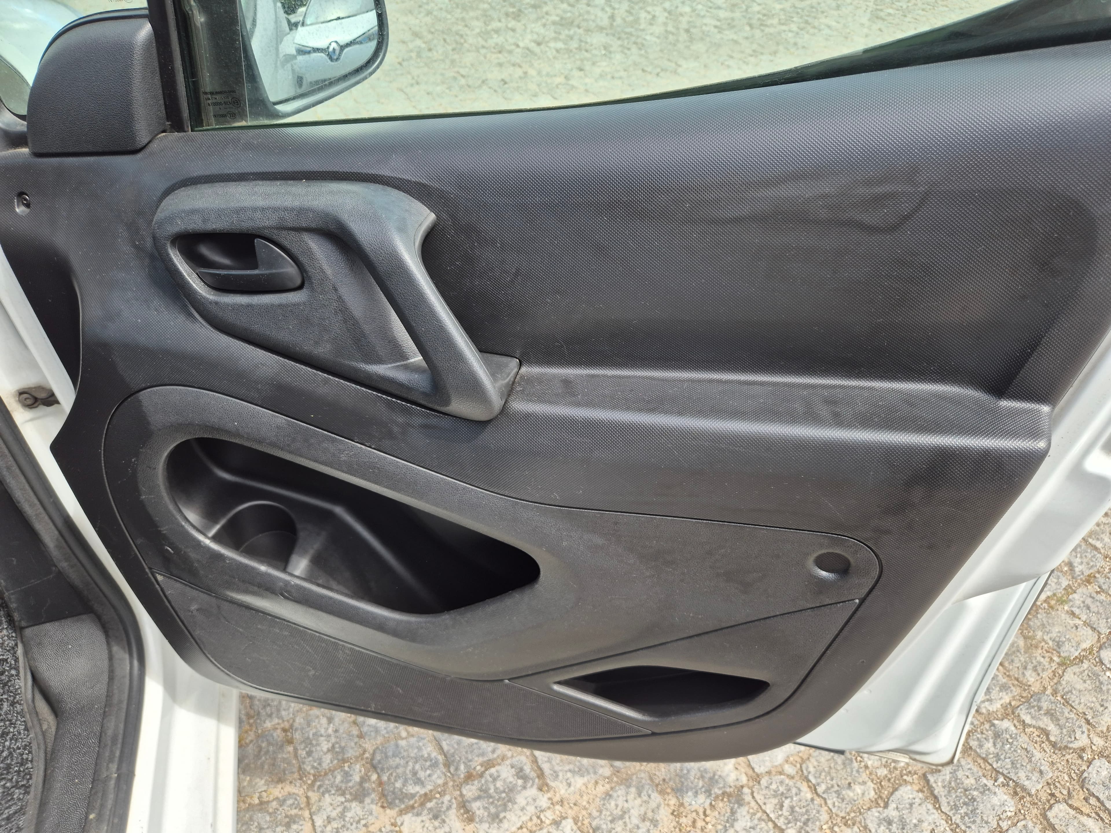 Citroën Berlingo · Año 2014 — imagen 24