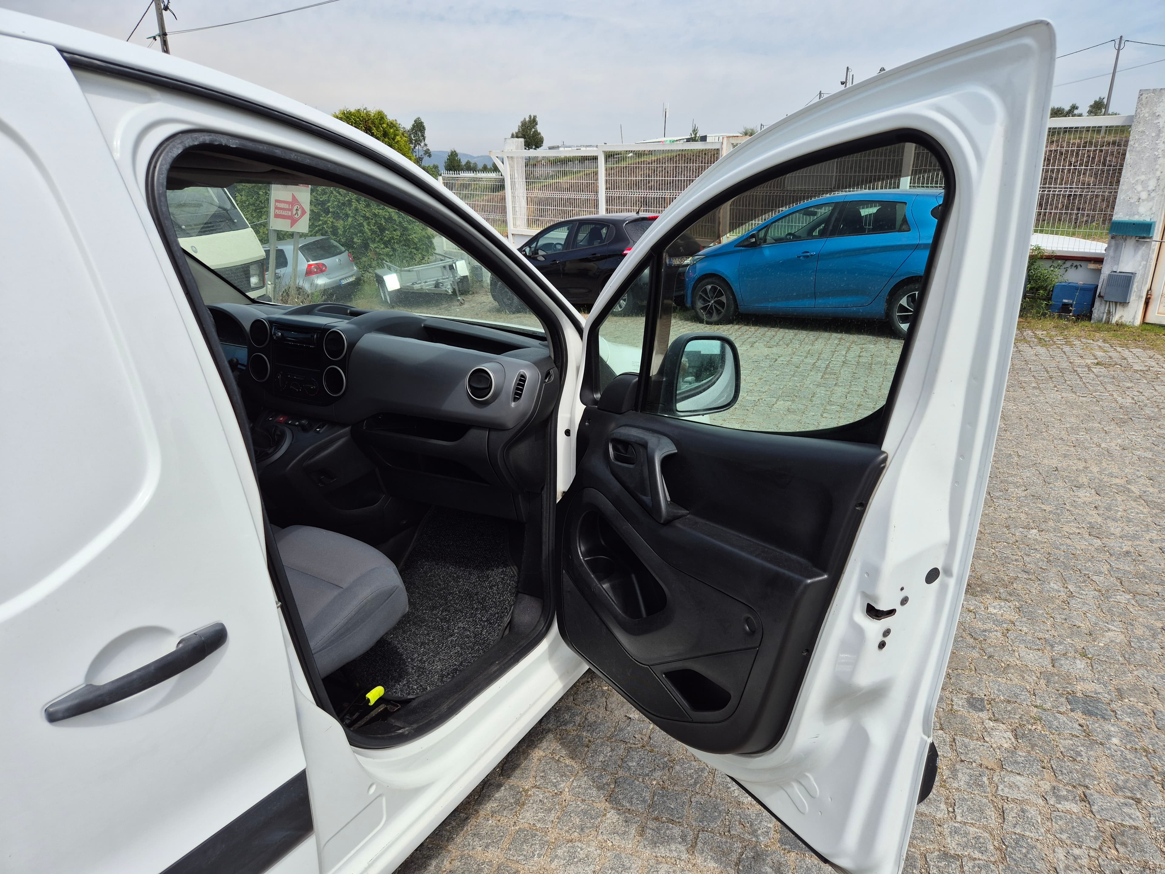 Citroën Berlingo · Año 2014 — imagen 23