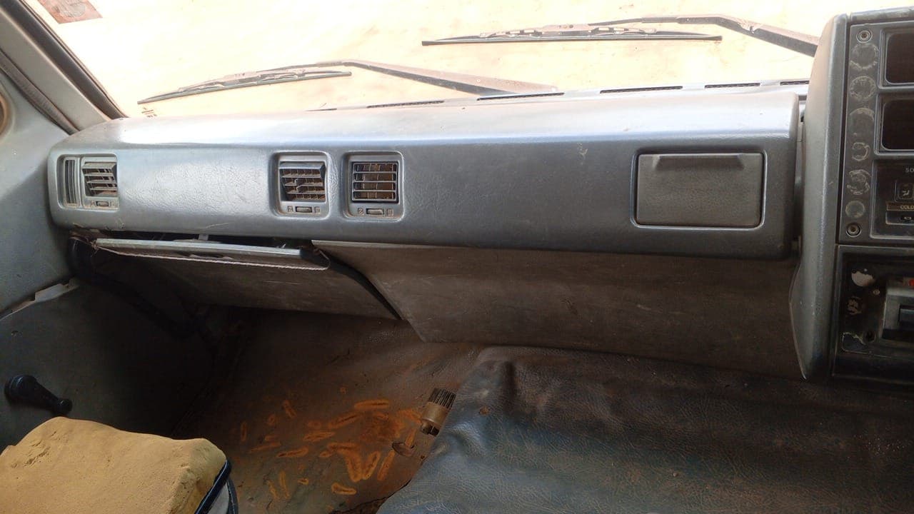 Nissan UD290 — imagen 9