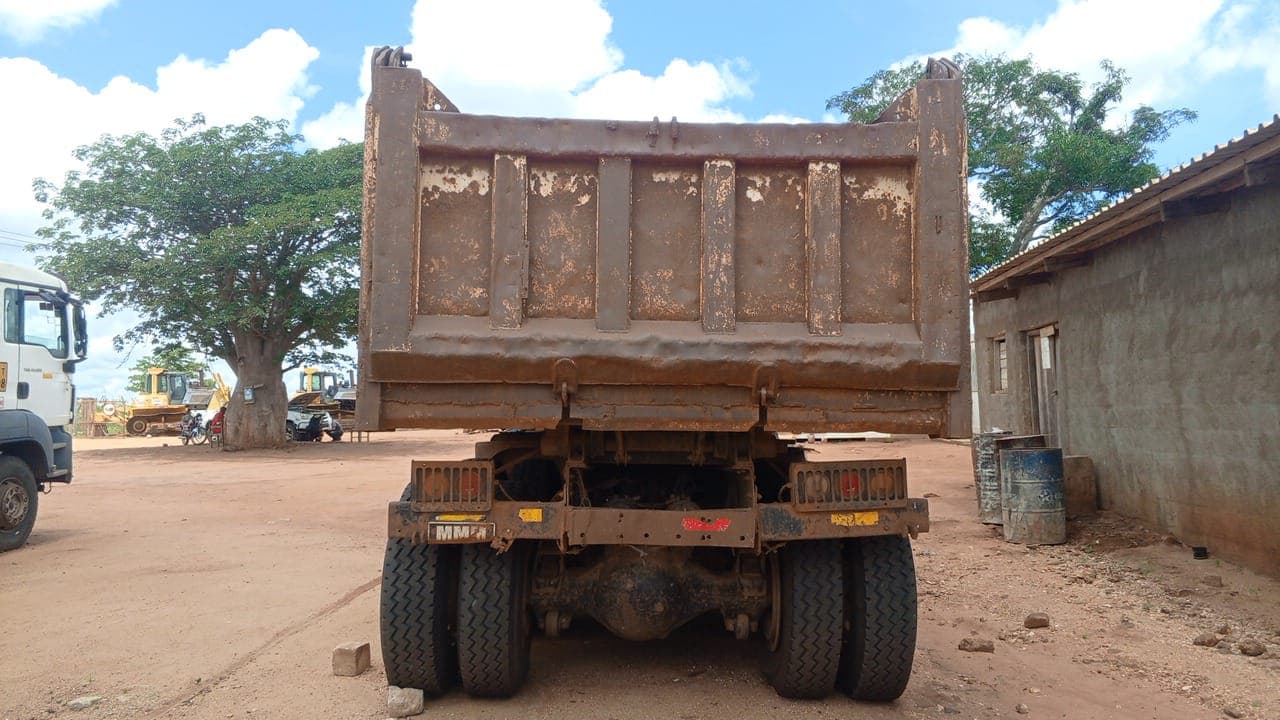 Nissan UD290 — imagen 2