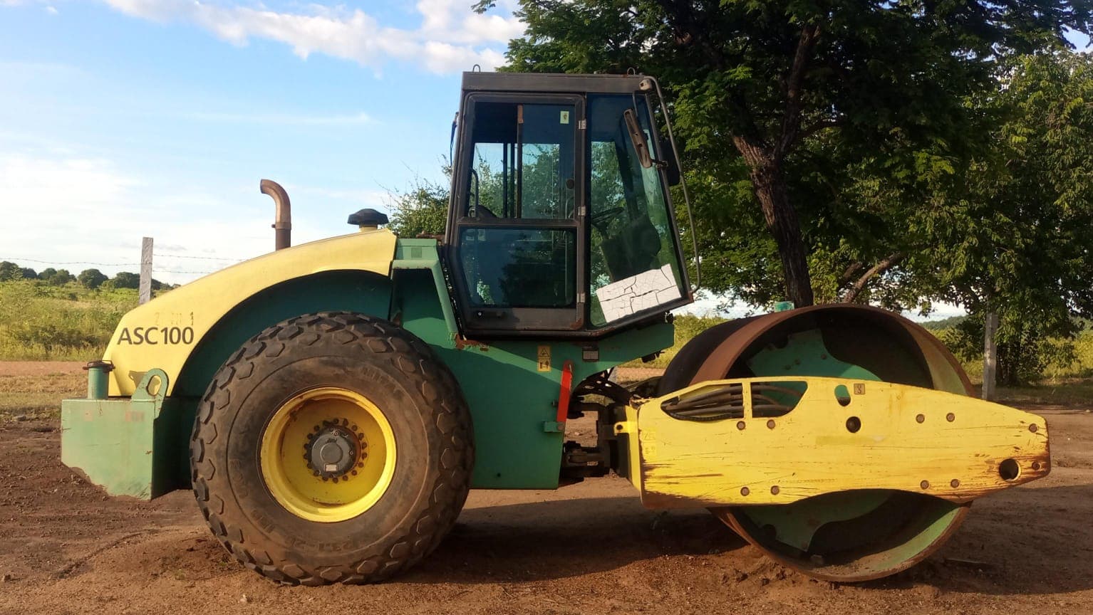 Rolo Compactador AMMANN ASC 100