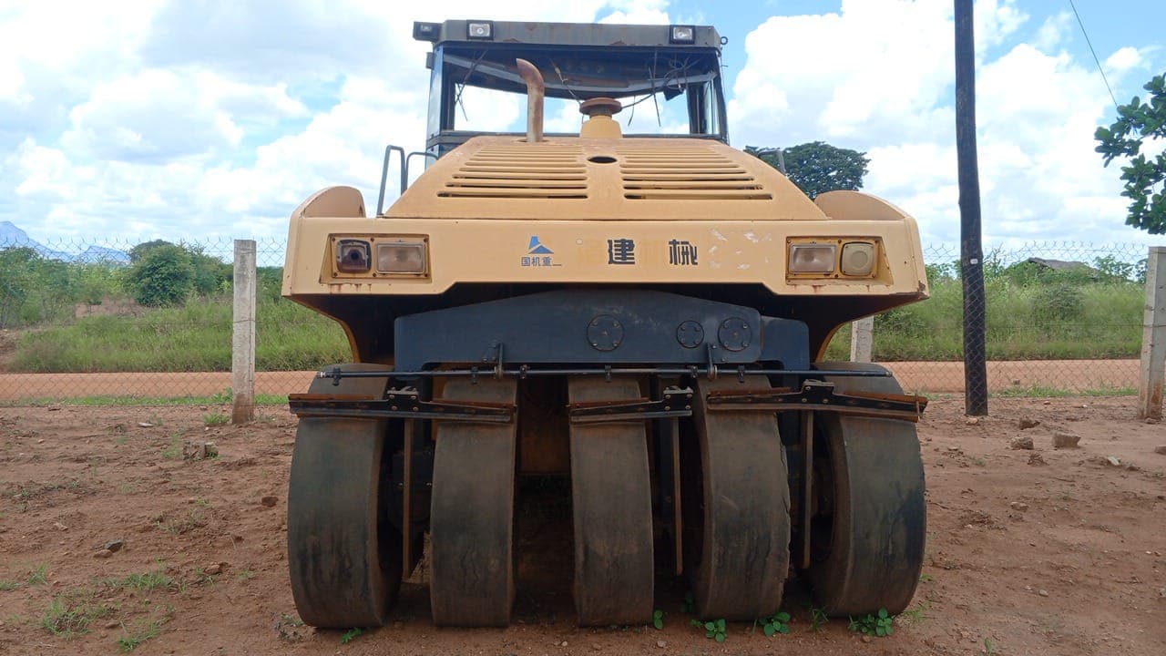 Rolo Compactador SINOMACH LRS1626 — imagen 11
