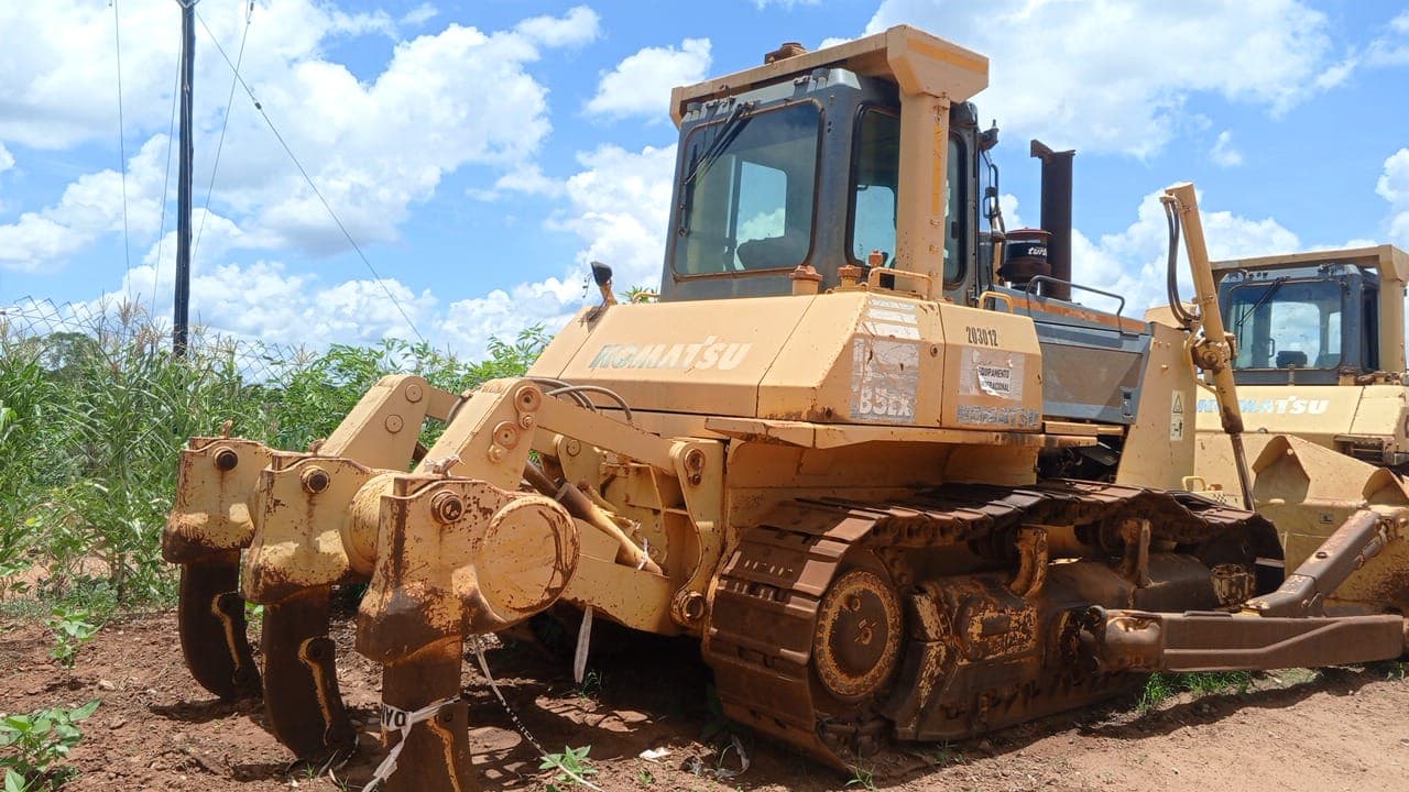 Bulldozer Komatsu D85EX — image 2