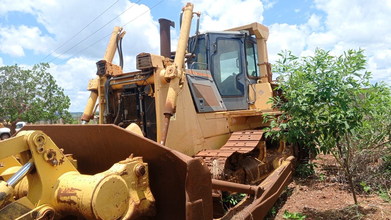 Bulldozer Komatsu D85EX — image 4