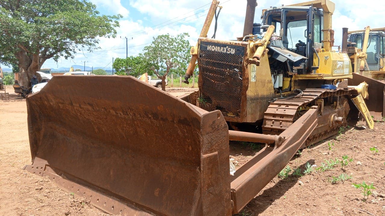 Bulldozer Komatsu D85EX — imagem 4