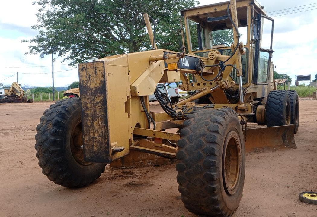 Motoniveladora CAT 140K — imagem 6