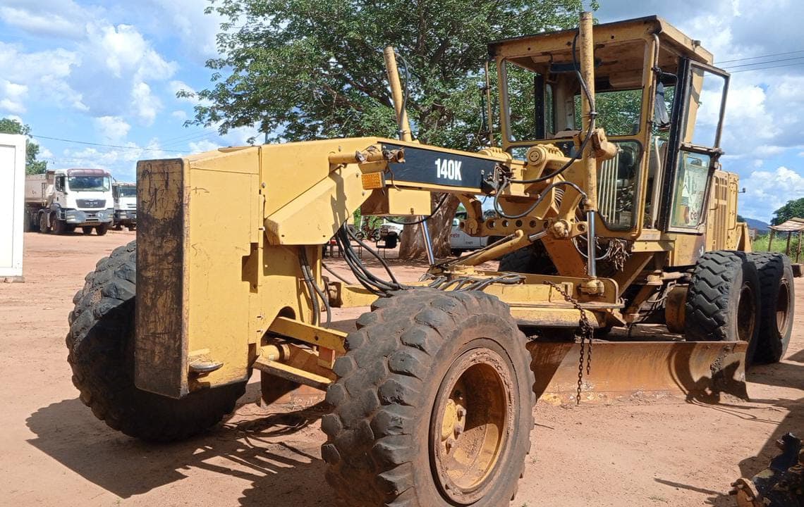 Motoniveladora CAT 140K