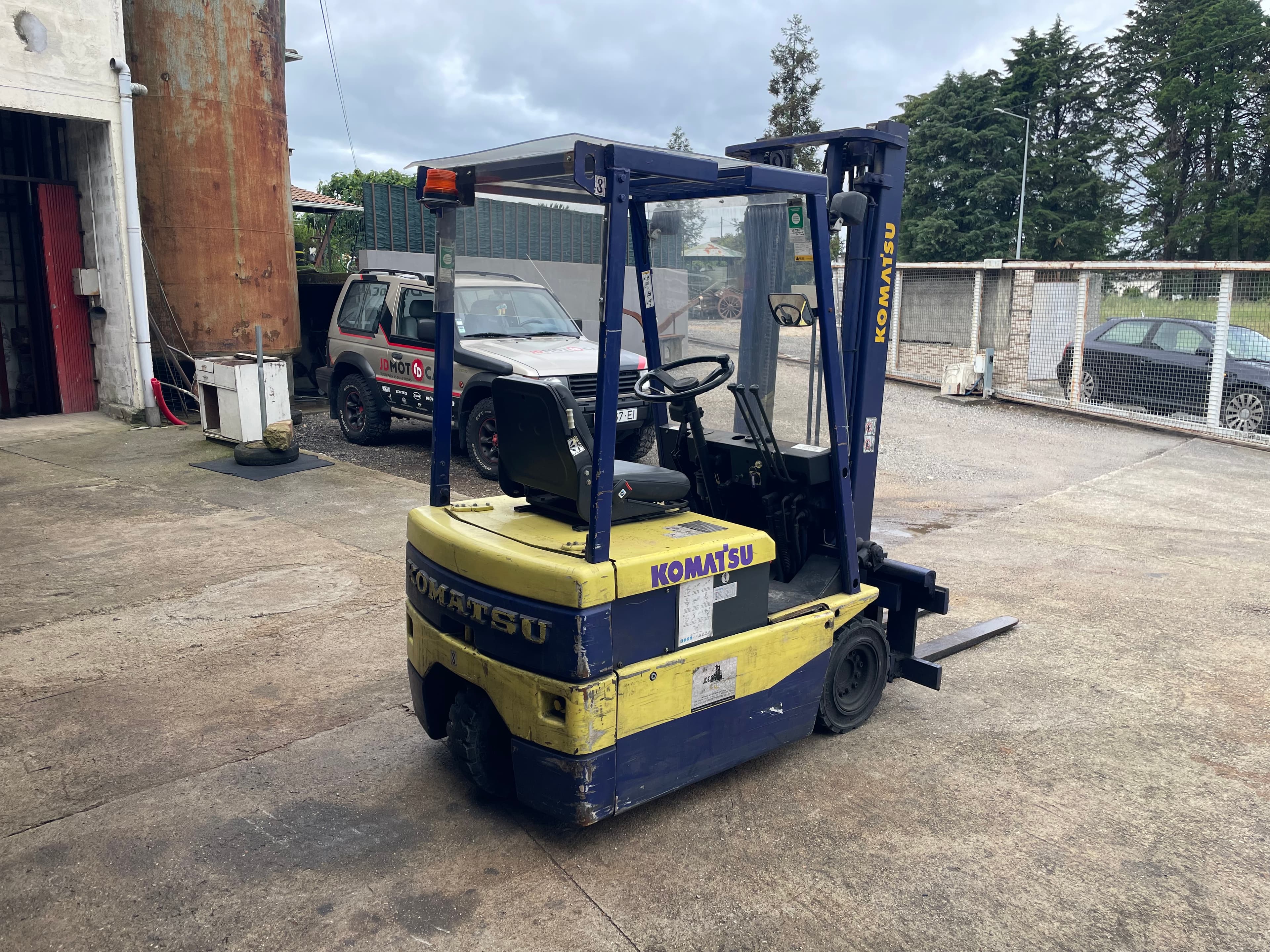 Empilhador elétrico Komatsu FB13 — imagen 5
