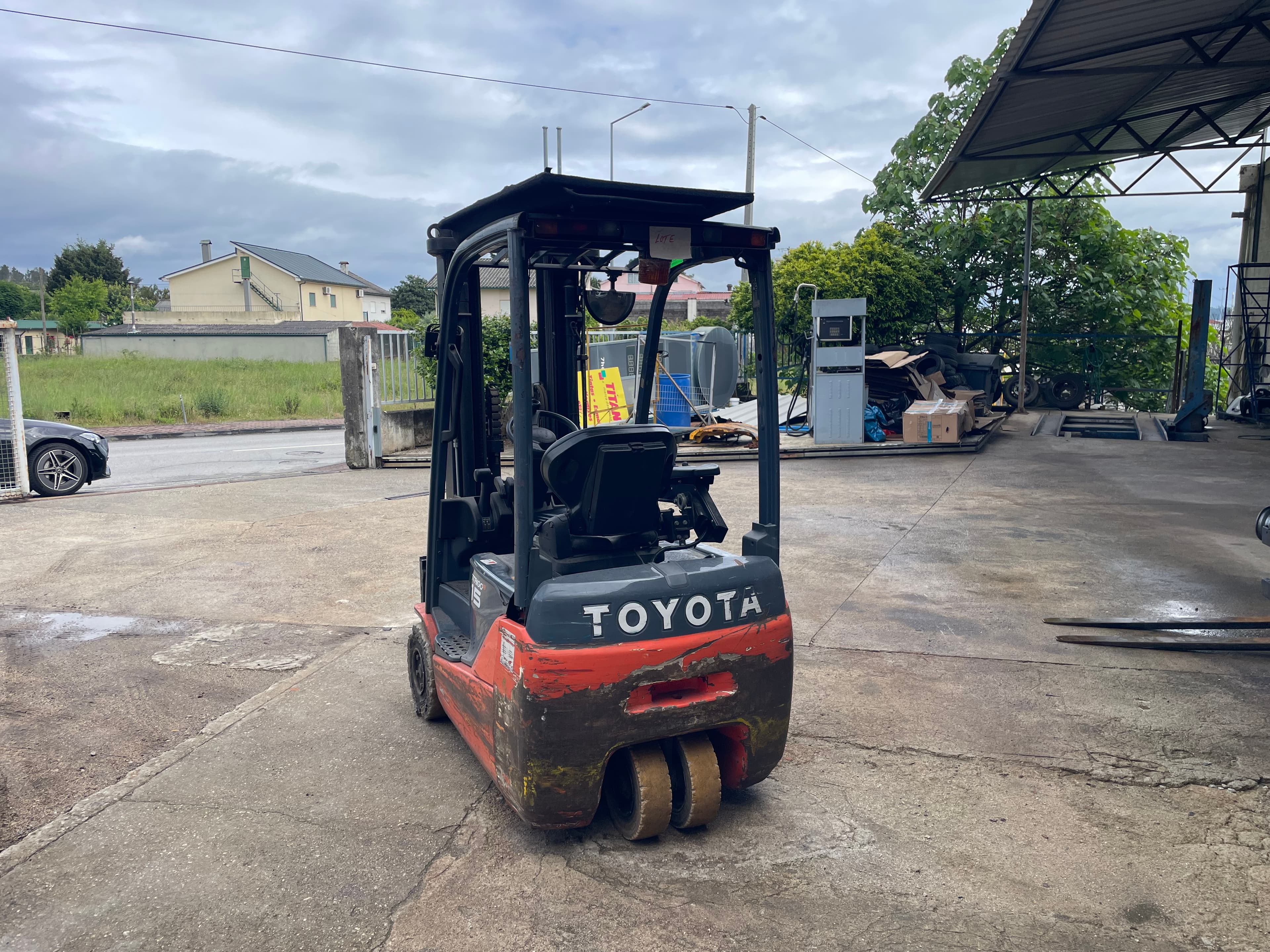 Empilhador Elétrico Toyota 8FBET15 — imagen 6