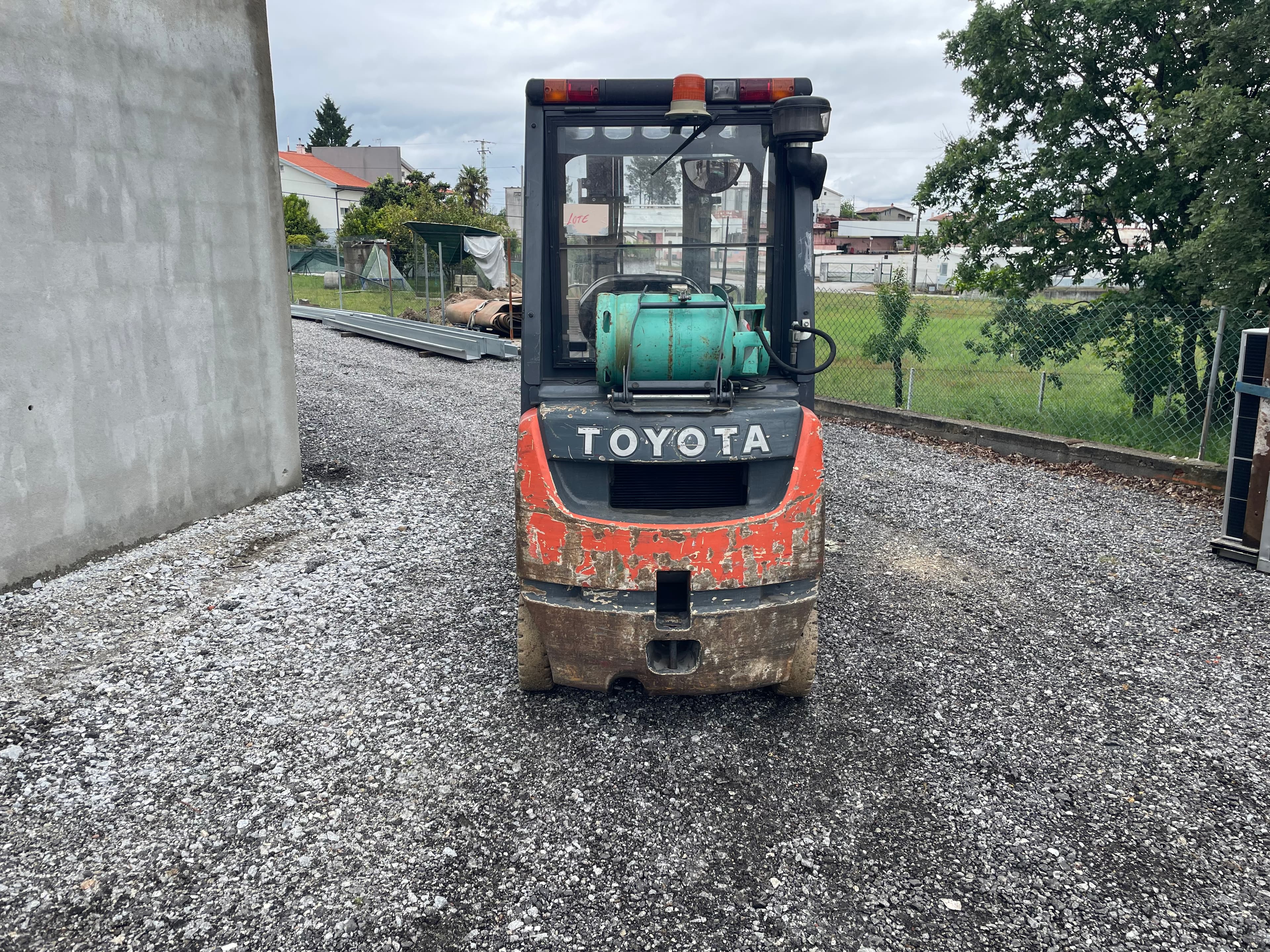 Empilhador a Gás Toyota 028FGF18 — imagen 2