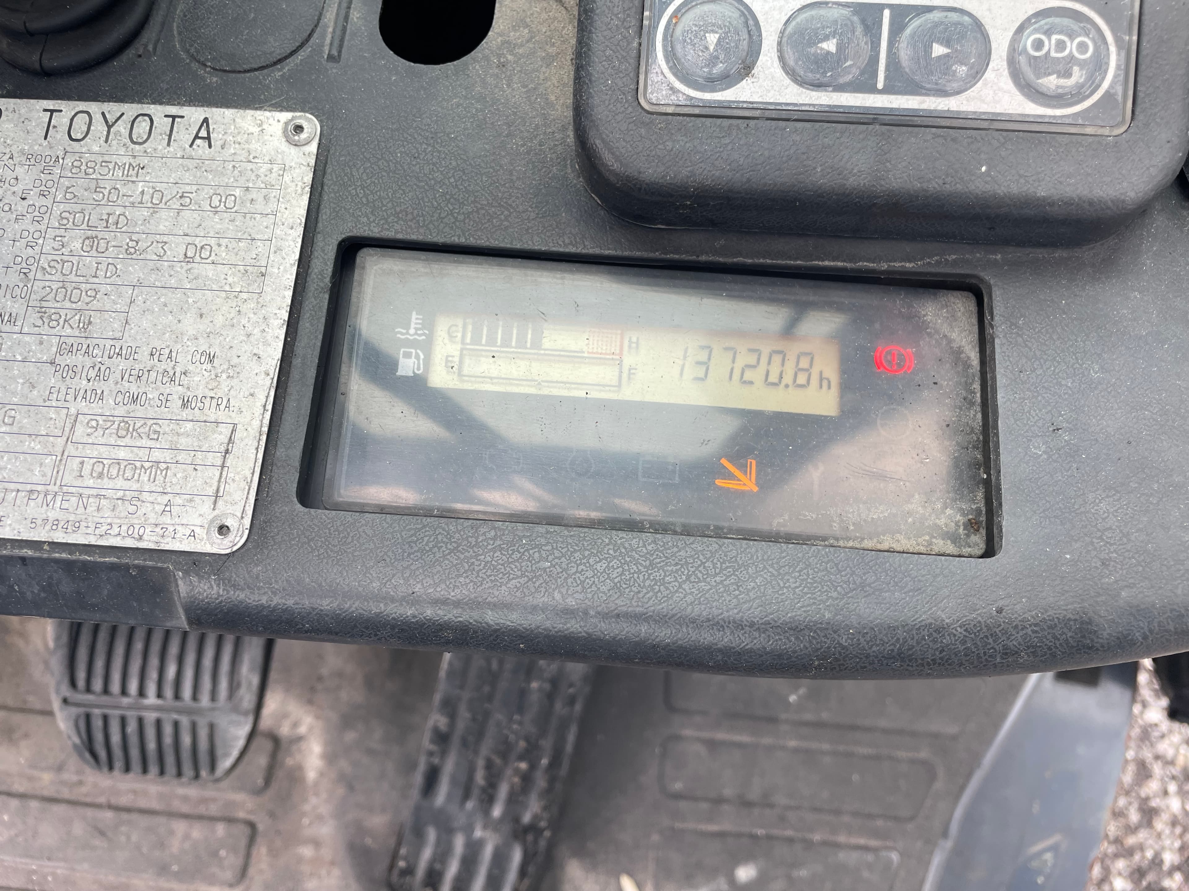 Empilhador a Gás Toyota 028FGF18 — image 8