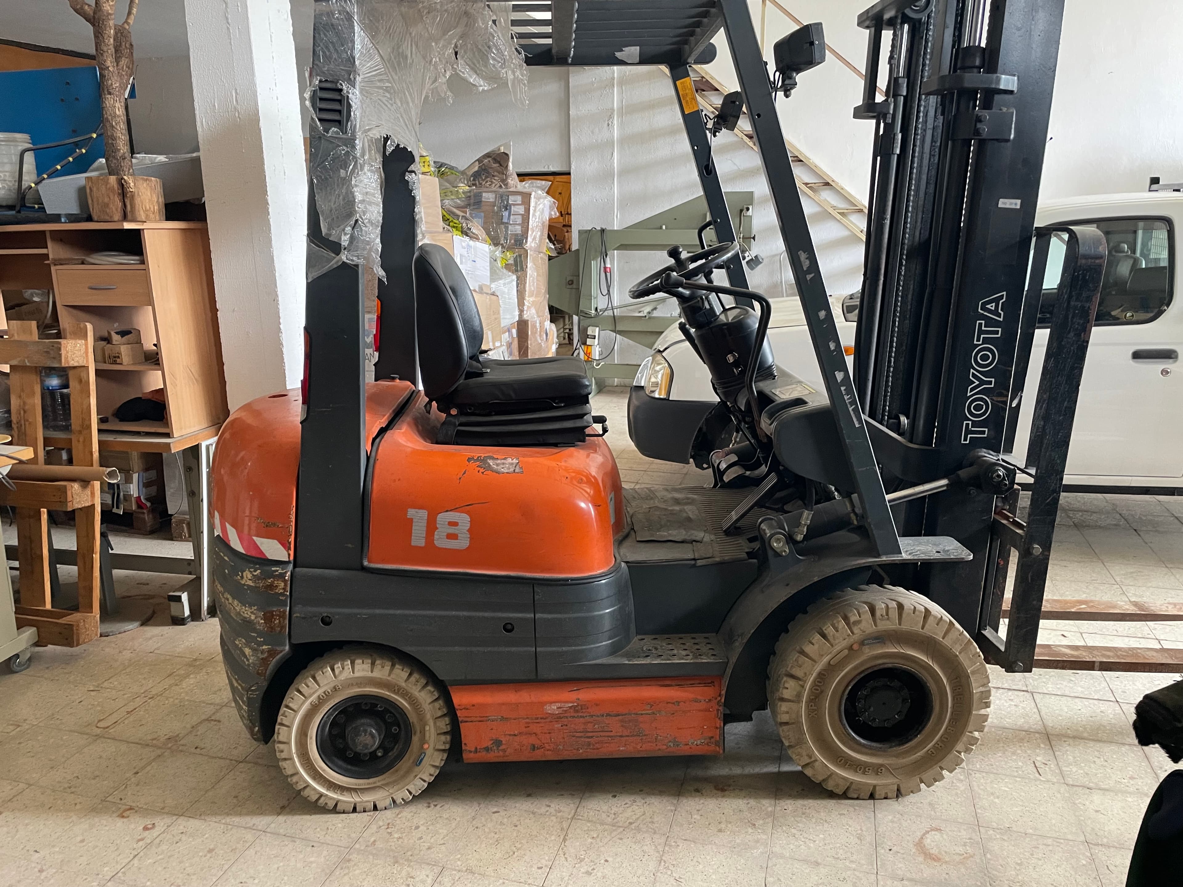 Empilhador a Diesel Toyota 6FDF 18 — imagen 2