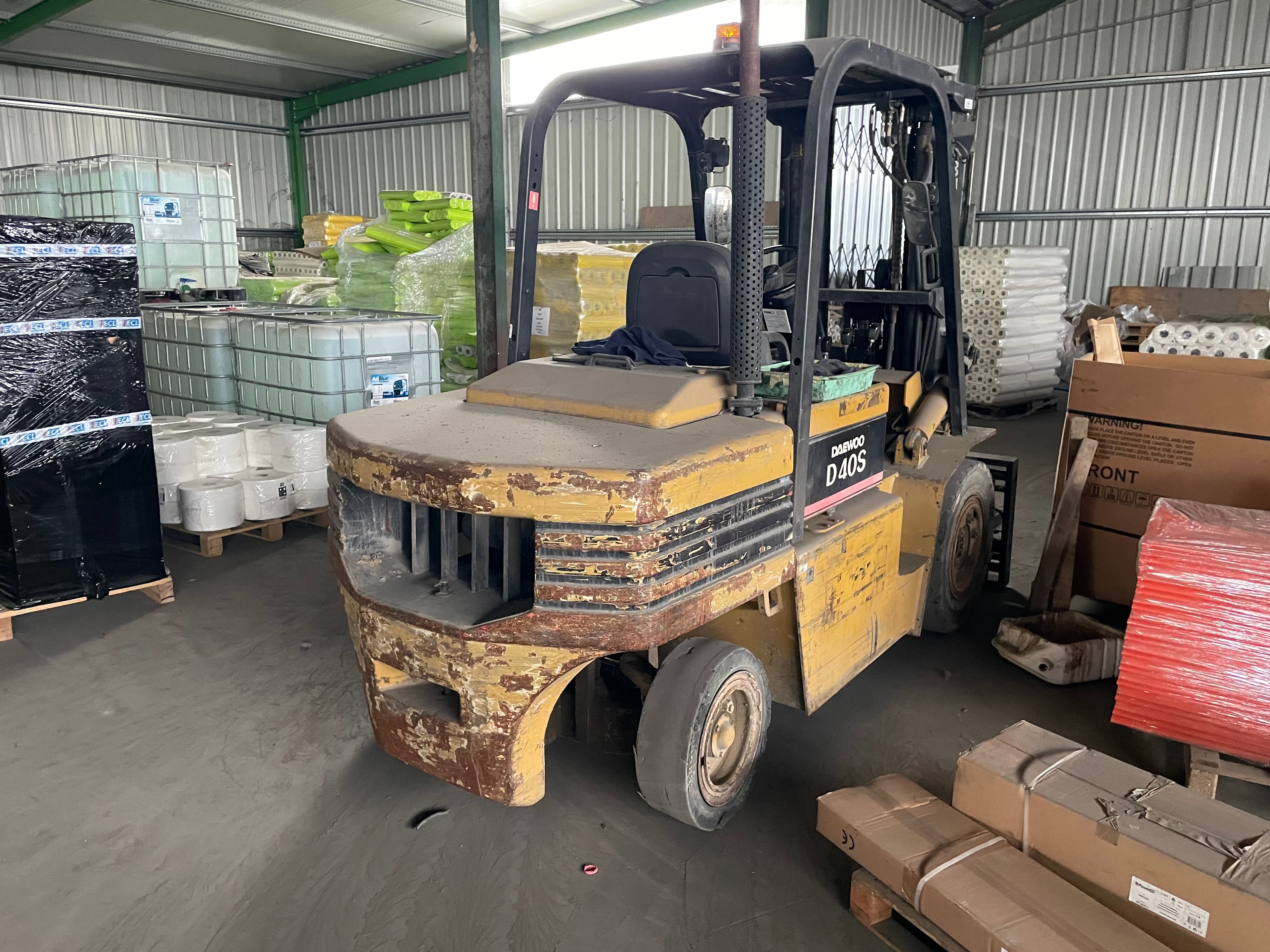 Empilhador a Diesel Daewoo D40S — imagen 3