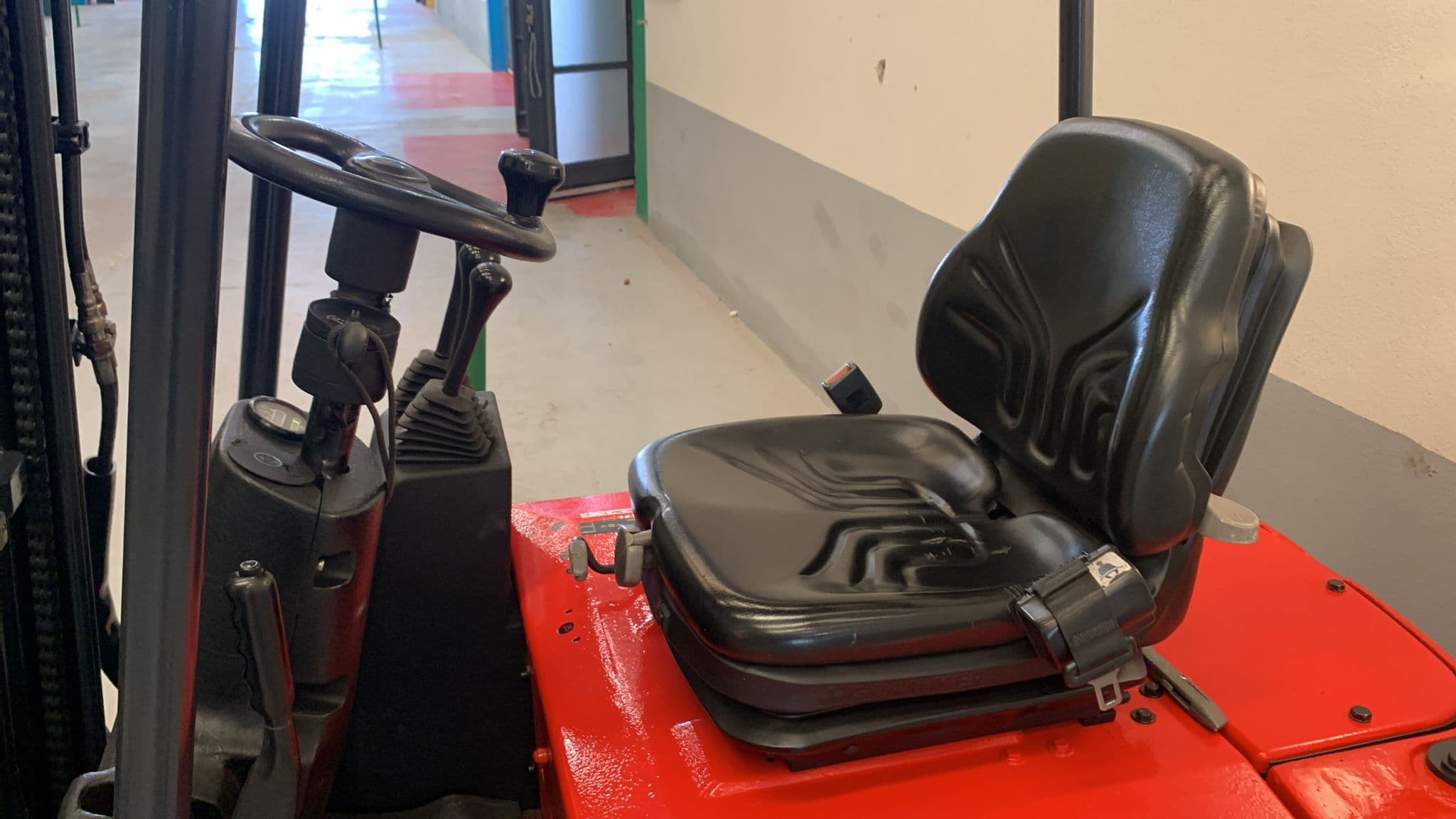 Empilhador Elétrico Linde E15Z — imagen 9