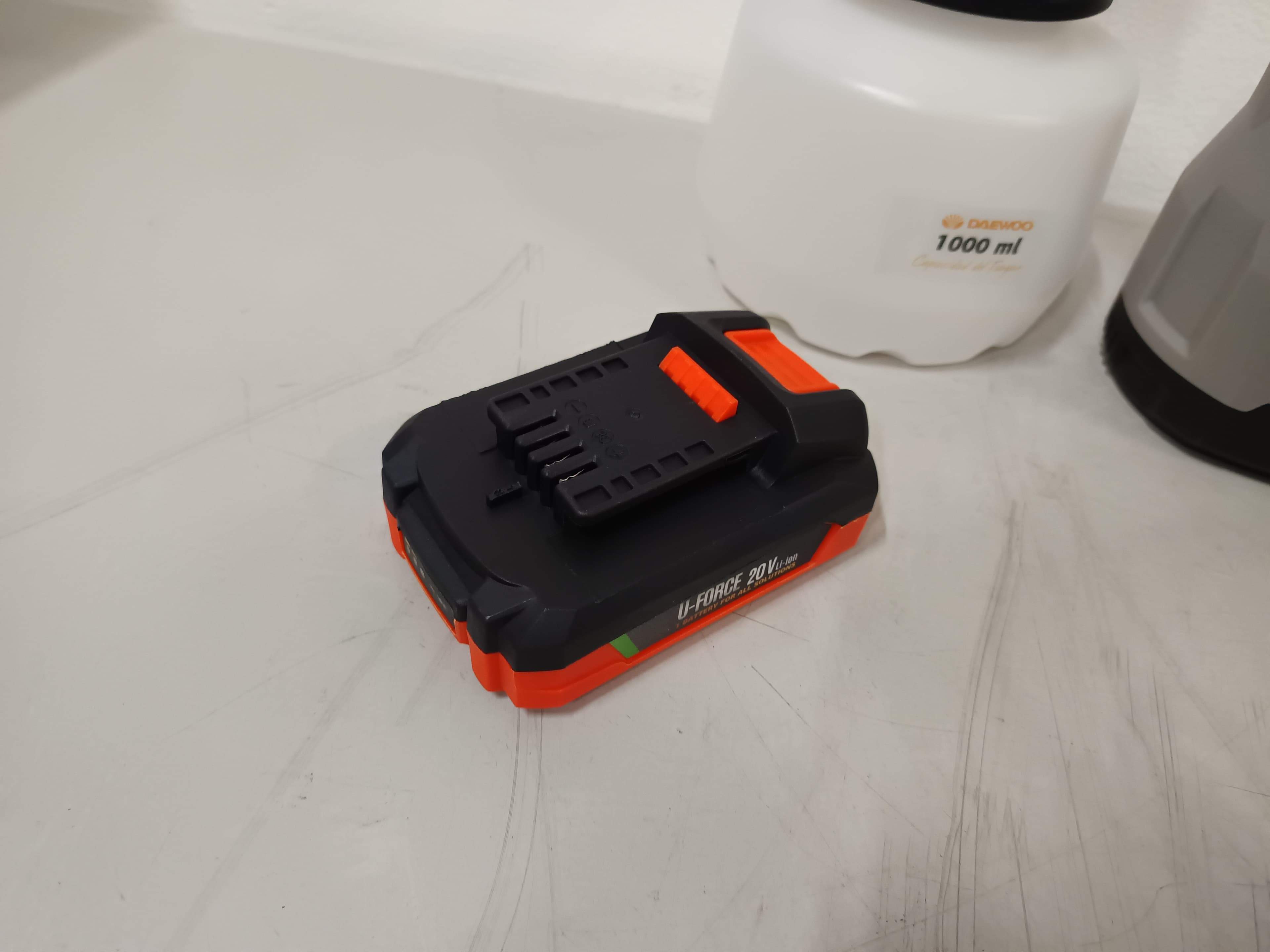 Pistola de pintura Daewoo — imagen 3