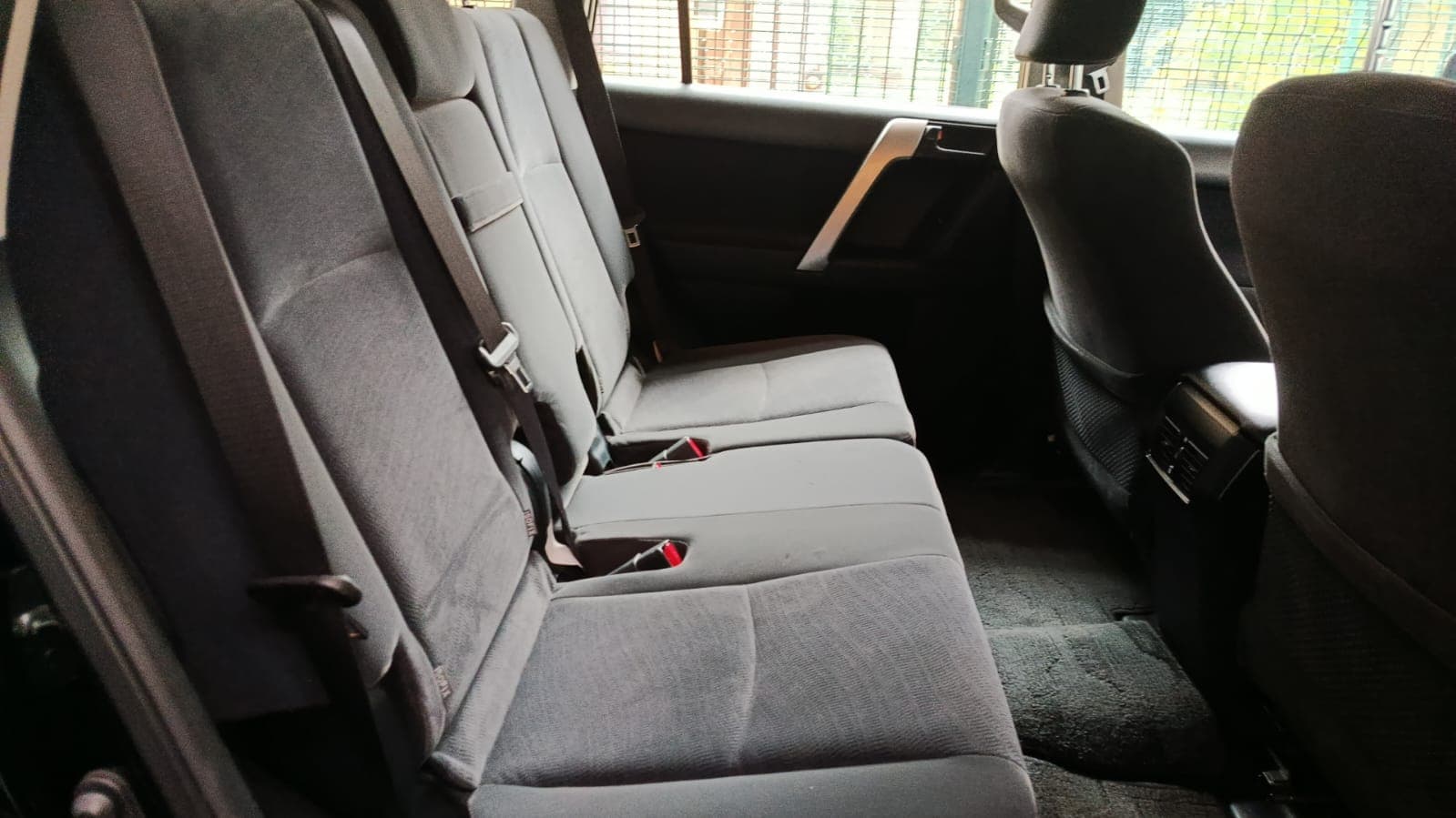 Toyota Landcruiser Prado — image 7