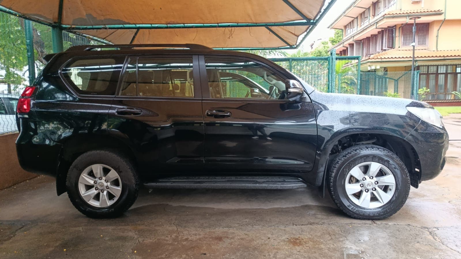 Toyota Landcruiser Prado — imagem 4