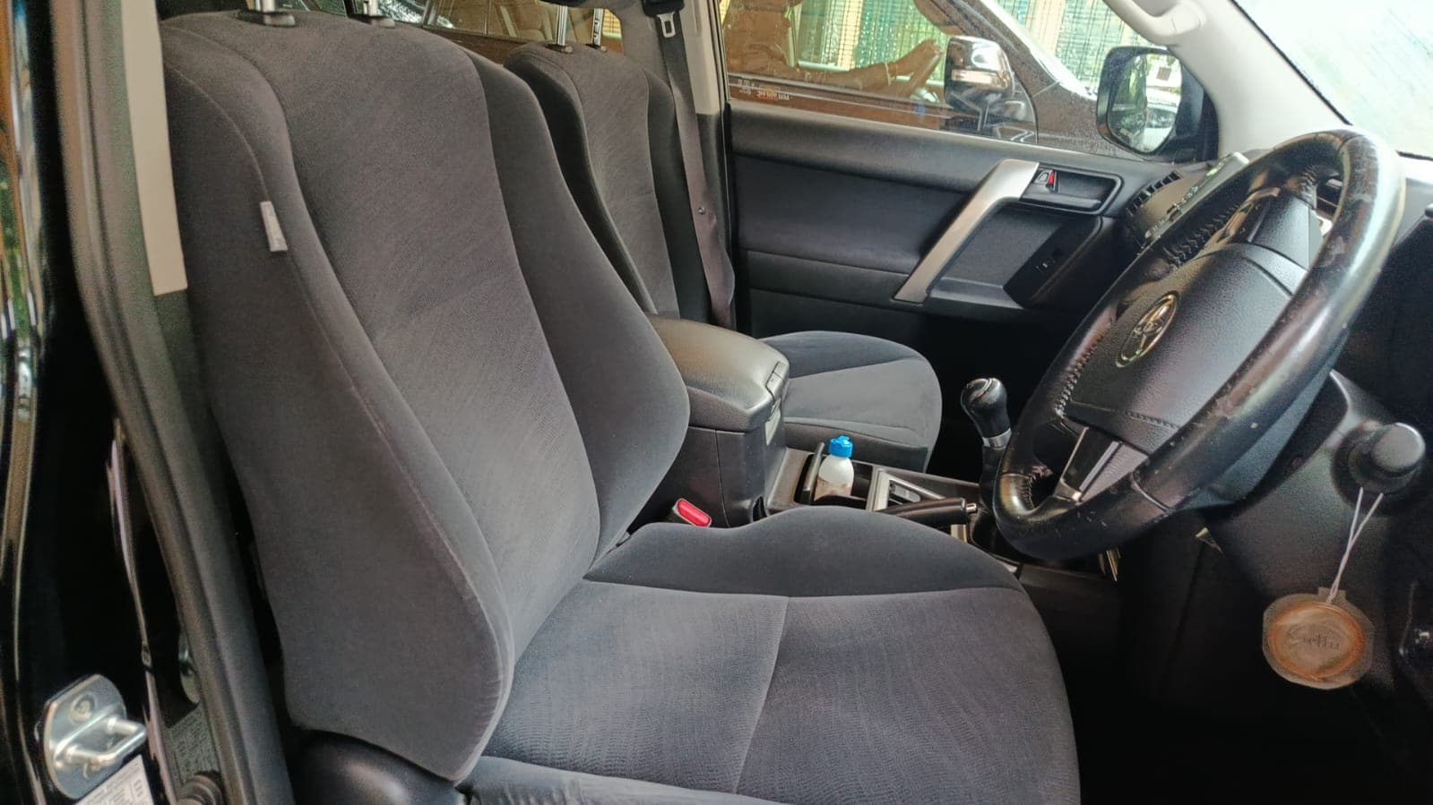 Toyota Landcruiser Prado — imagem 9