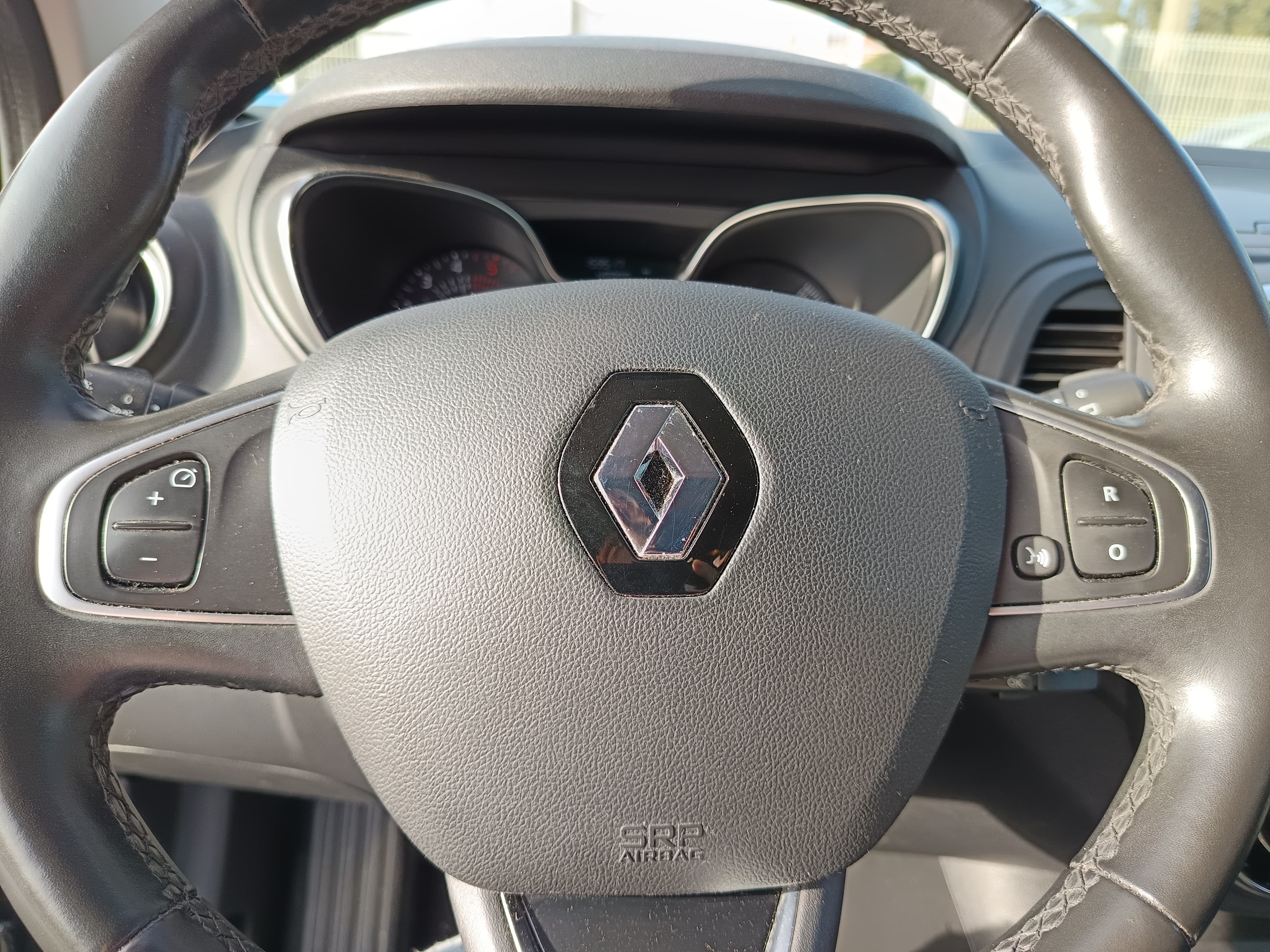 Renault Captur · Ano 2017 — imagen 41