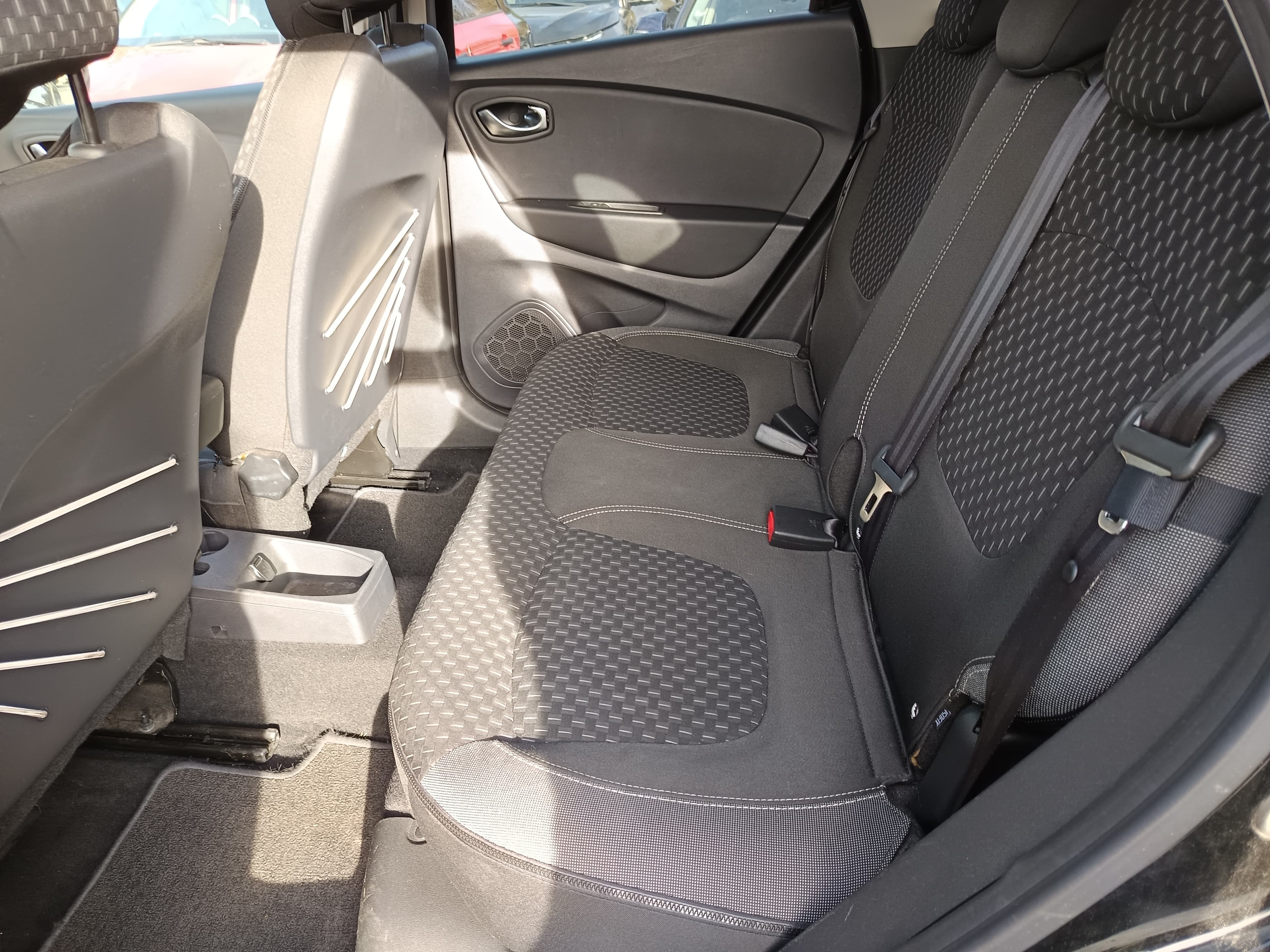 Renault Captur · Ano 2017 — imagen 29