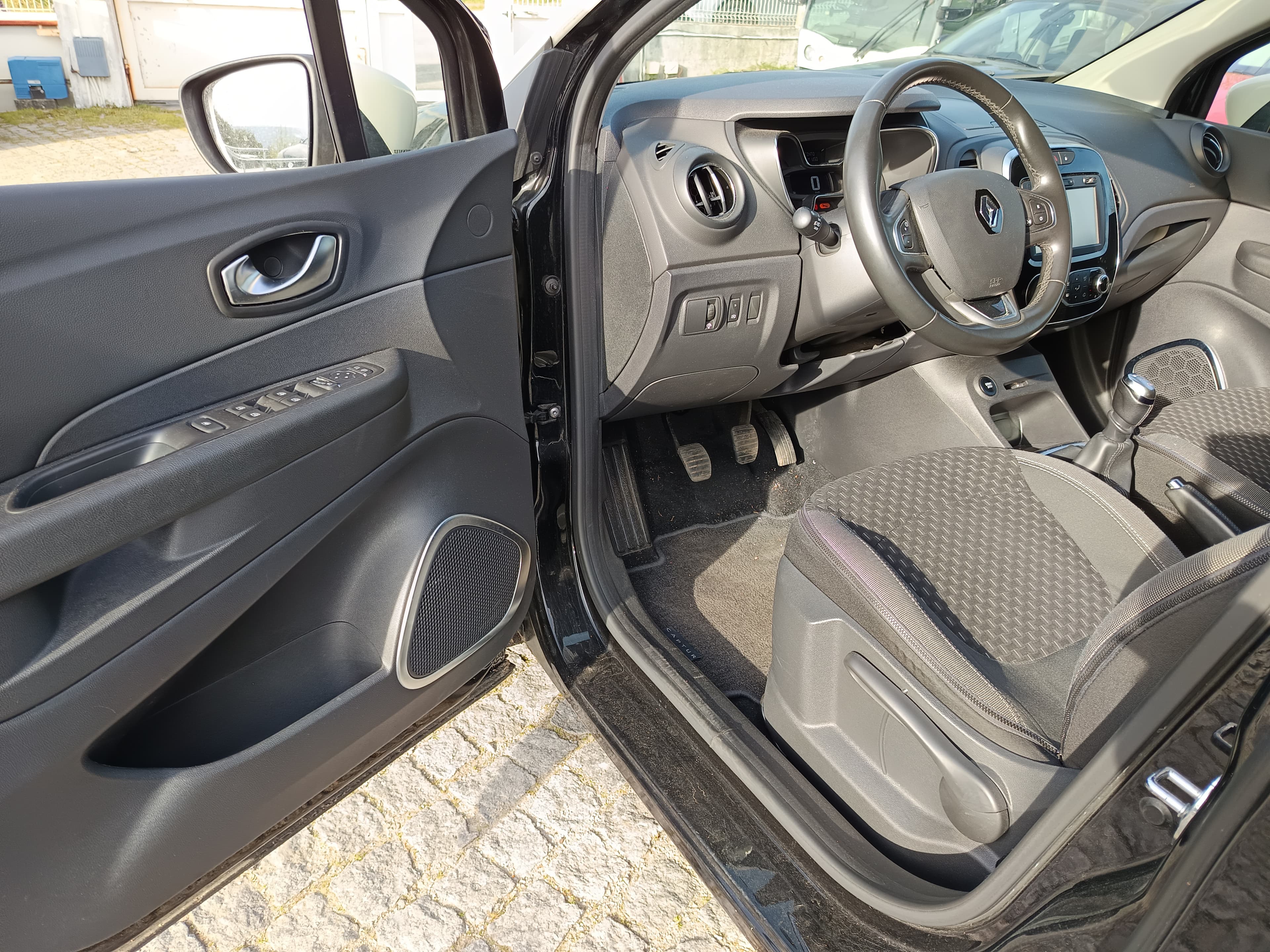 Renault Captur · Ano 2017 — imagen 30