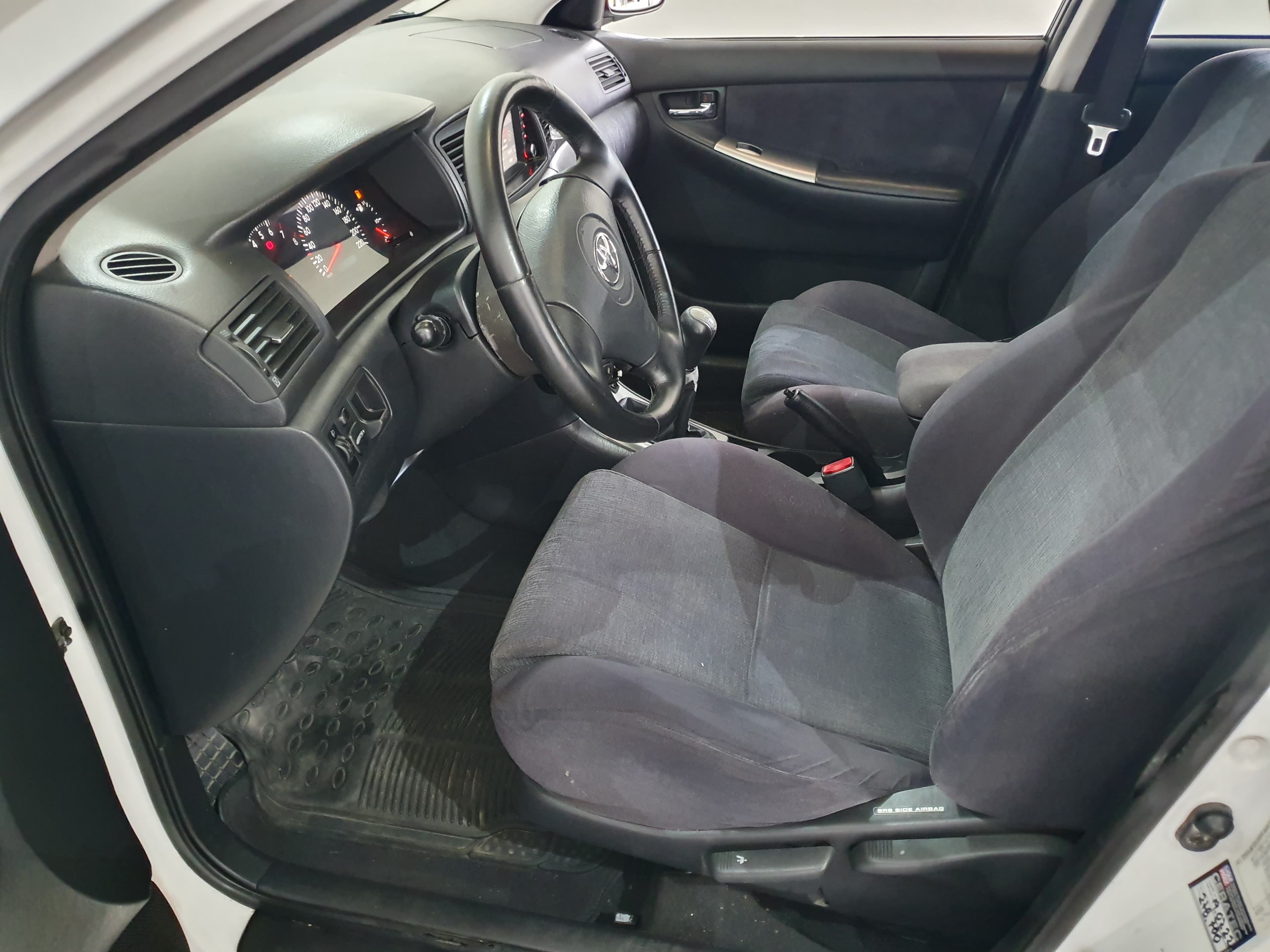 Toyota Corolla VVT-i · Ano 2002 — imagen 36