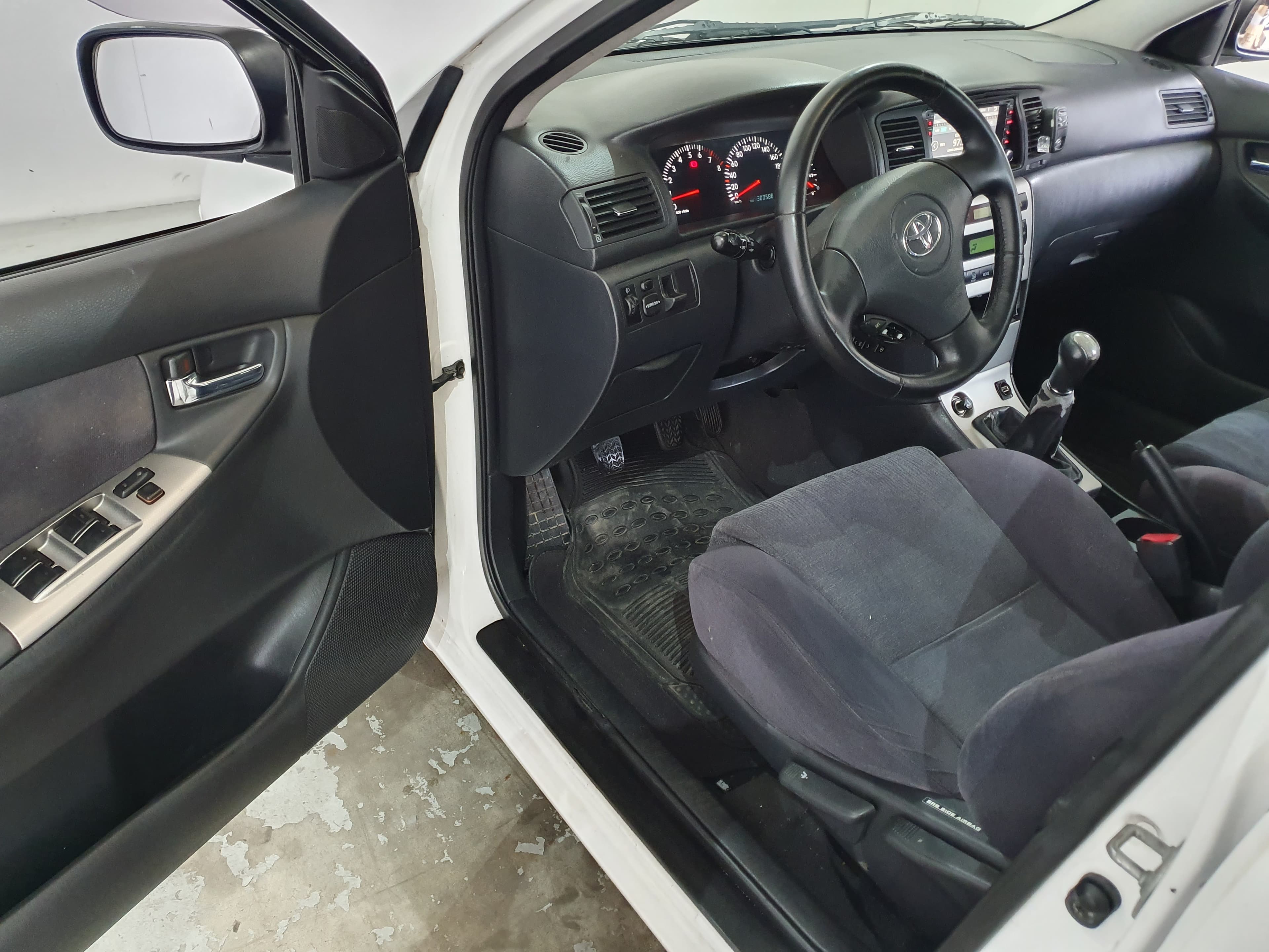 Toyota Corolla VVT-i · Ano 2002 — imagen 34