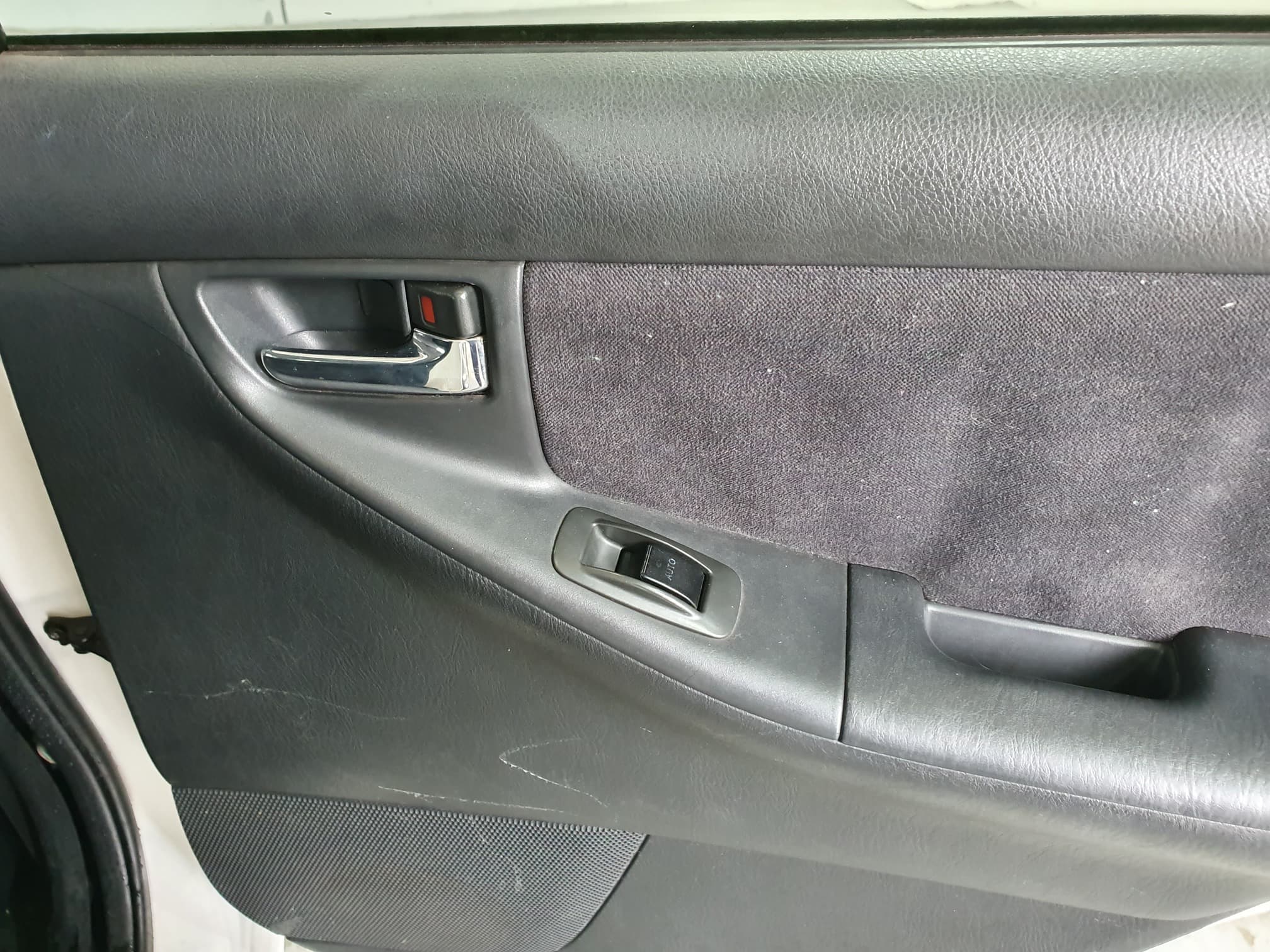 Toyota Corolla Ano 2003 40-46-UA — imagen 9