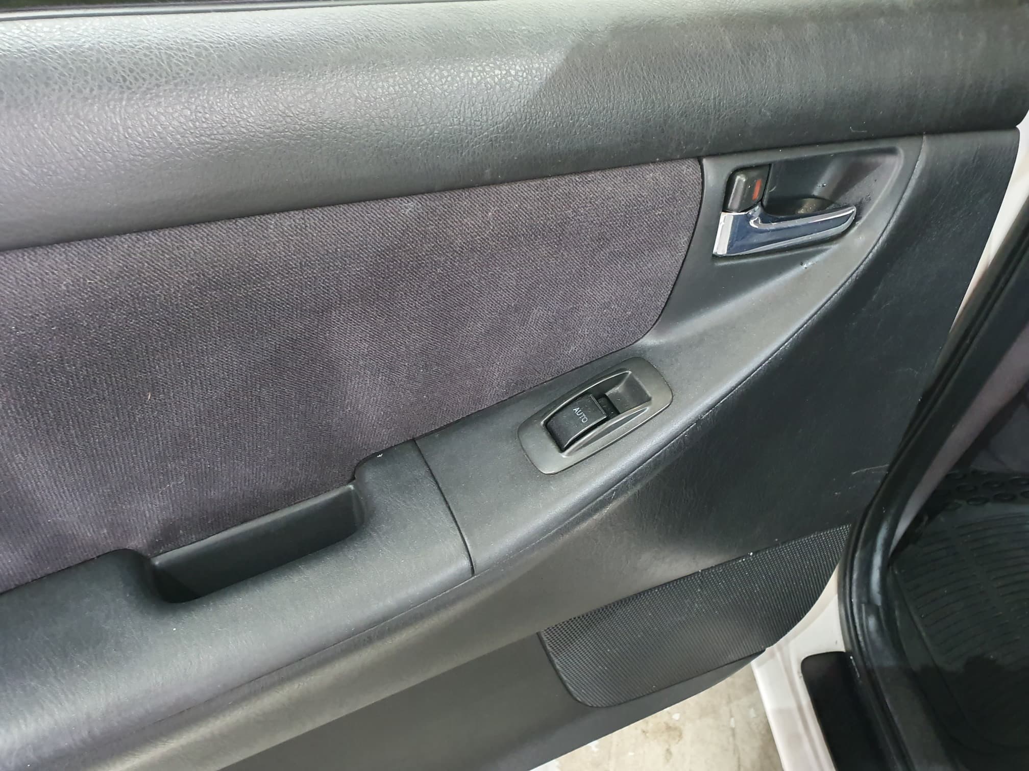 Toyota Corolla Ano 2003 40-46-UA — imagen 8