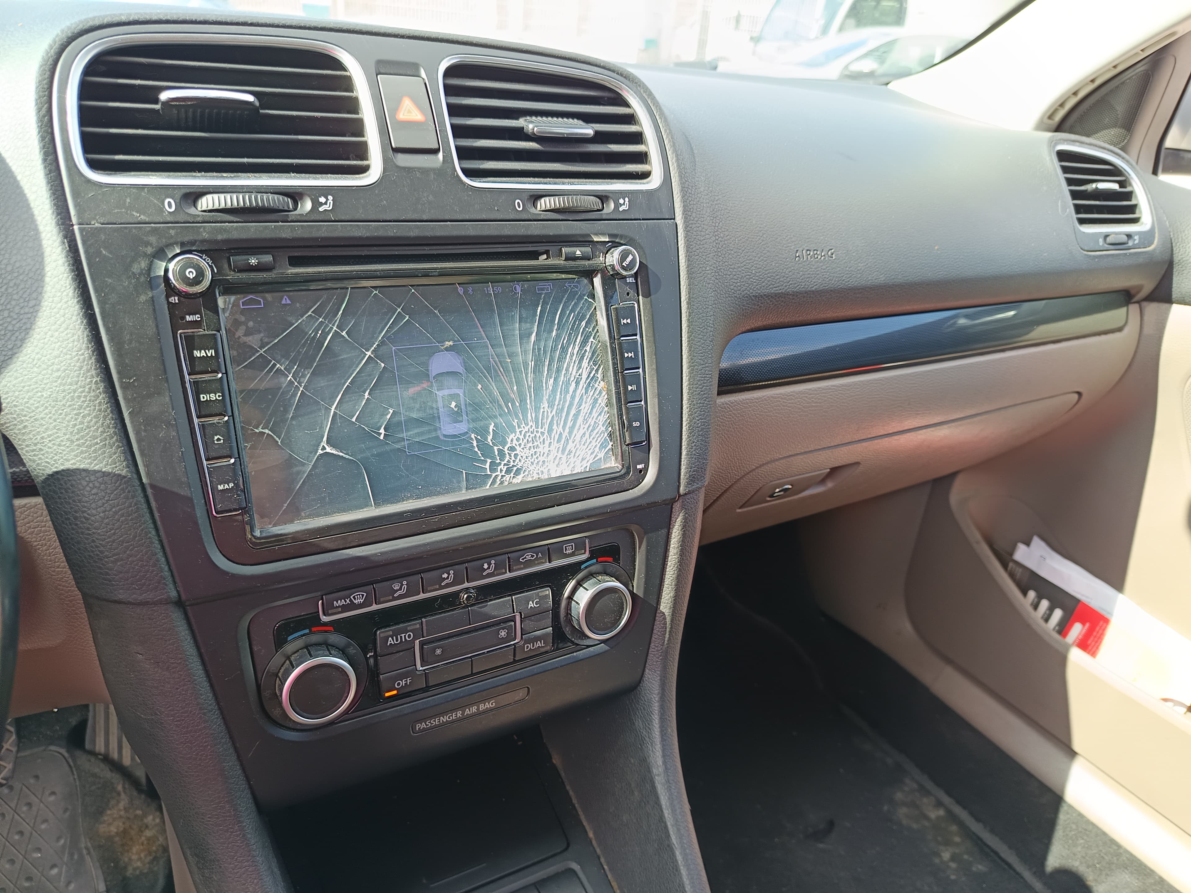 Volkswagen Golf · Ano 2010 — imagen 43