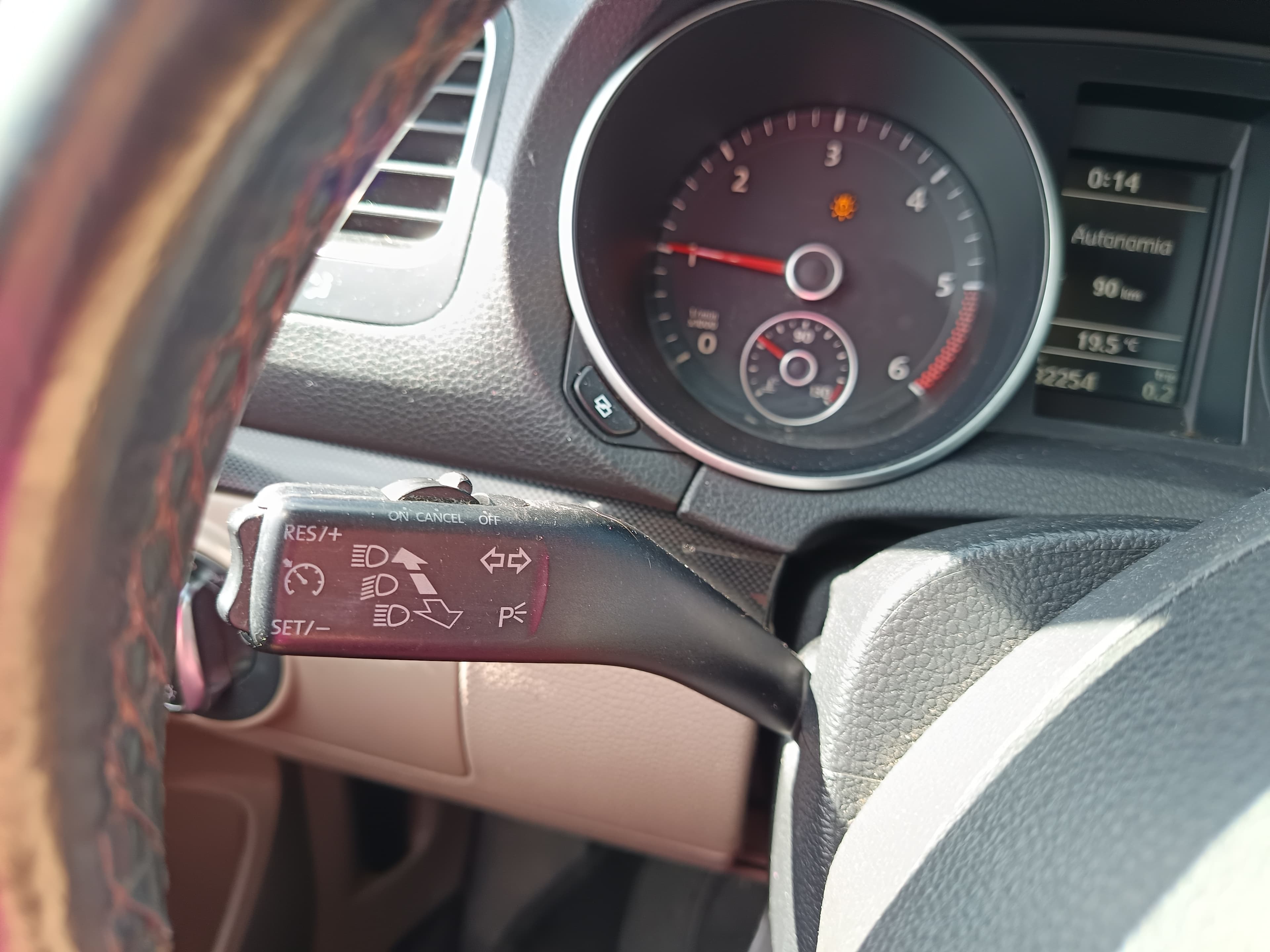 Volkswagen Golf · Ano 2010 — imagen 51