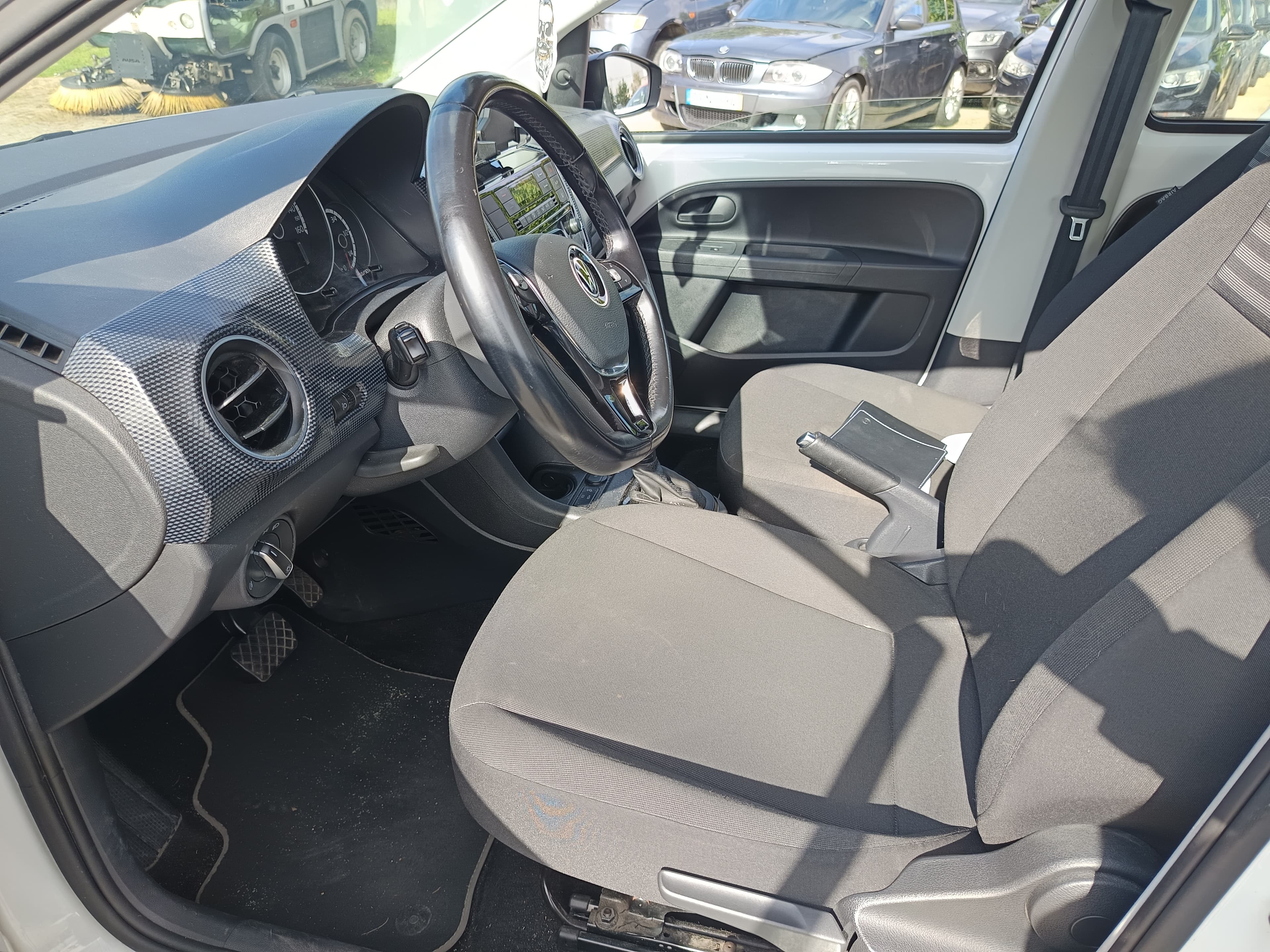 Volkswagen e-UP · Ano 2020 — imagen 32