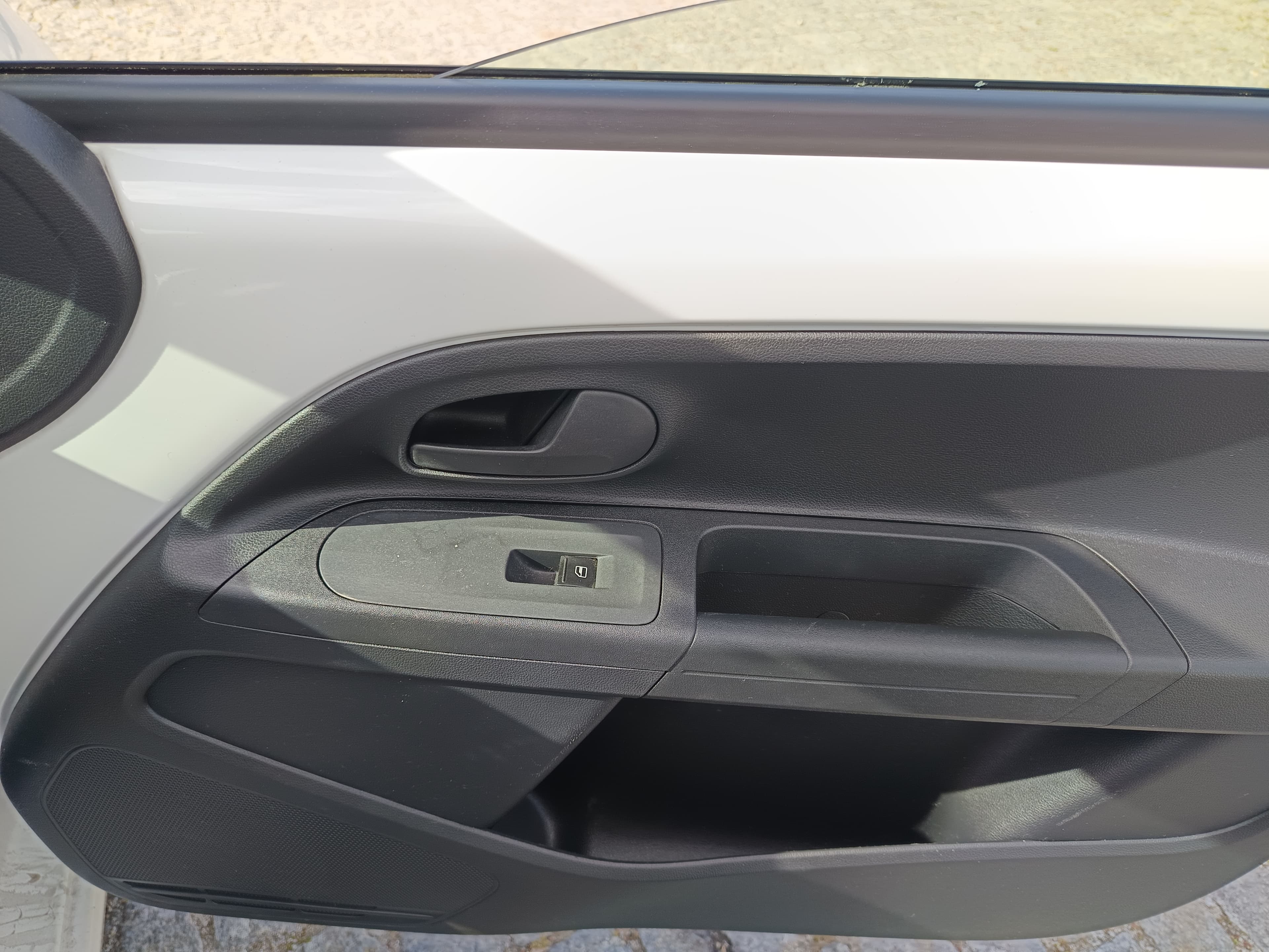 Volkswagen e-UP · Ano 2020 — imagen 25