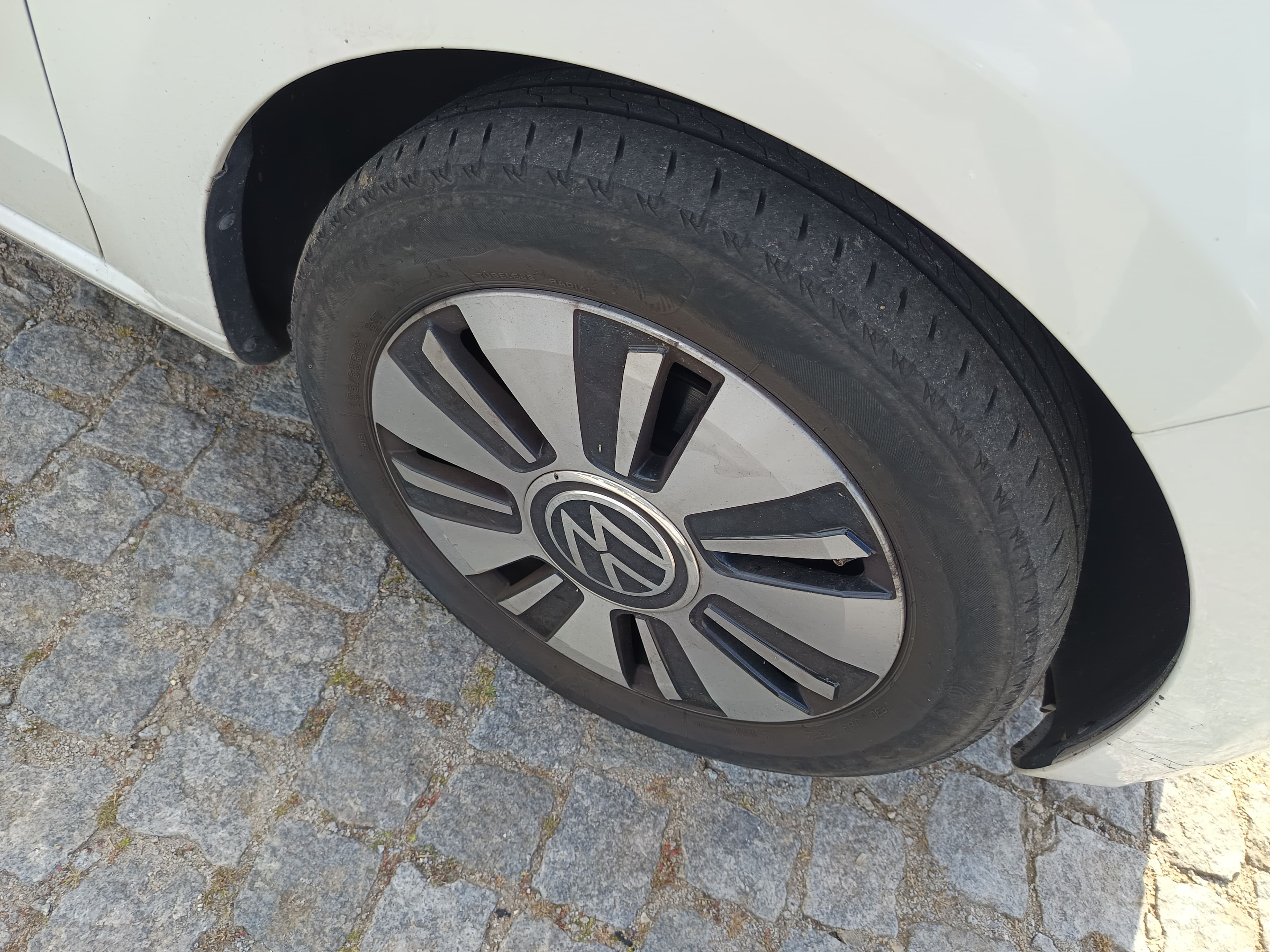 Volkswagen e-UP · Ano 2020 — imagen 8