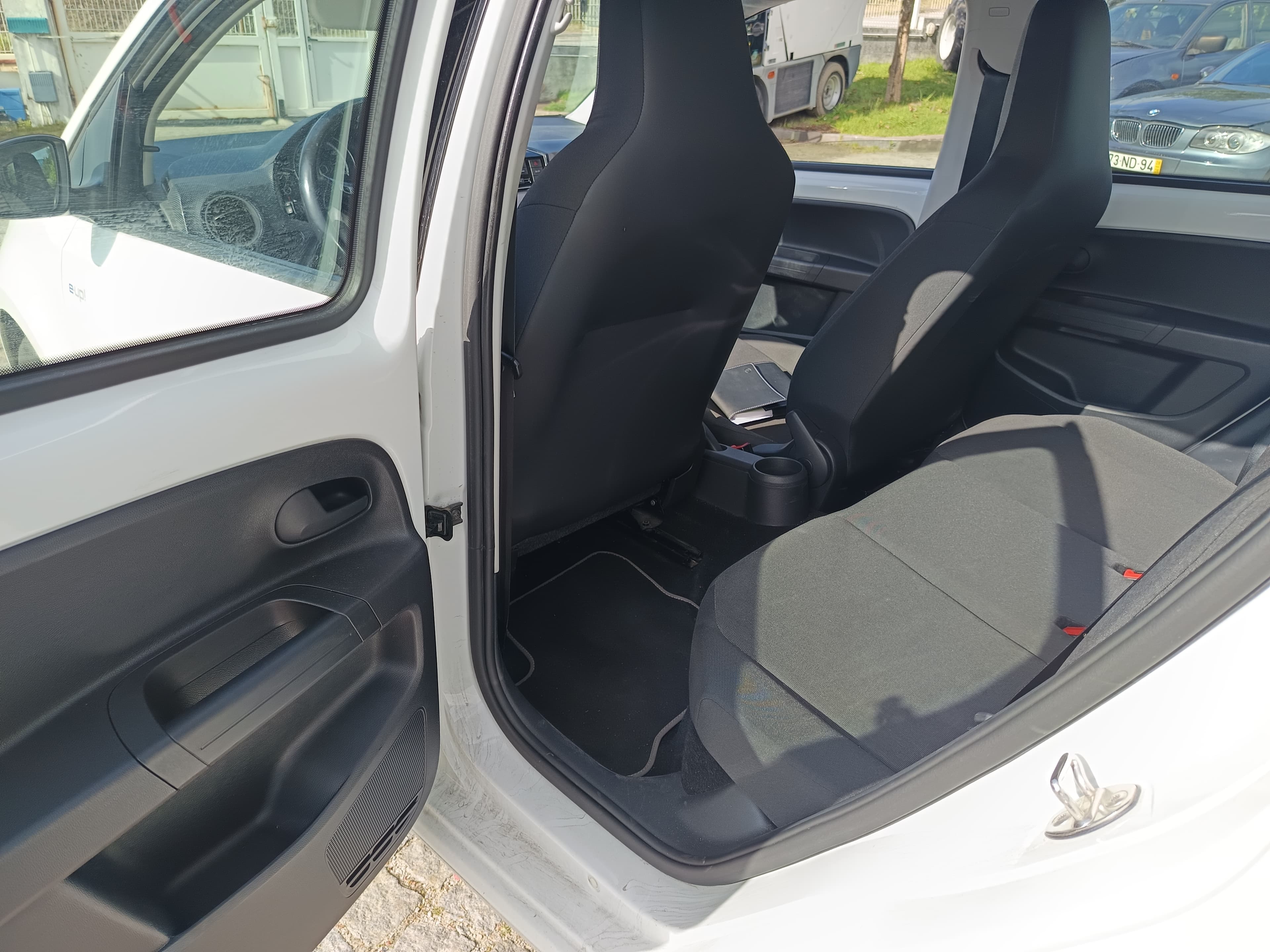 Volkswagen e-UP · Ano 2020 — imagen 27