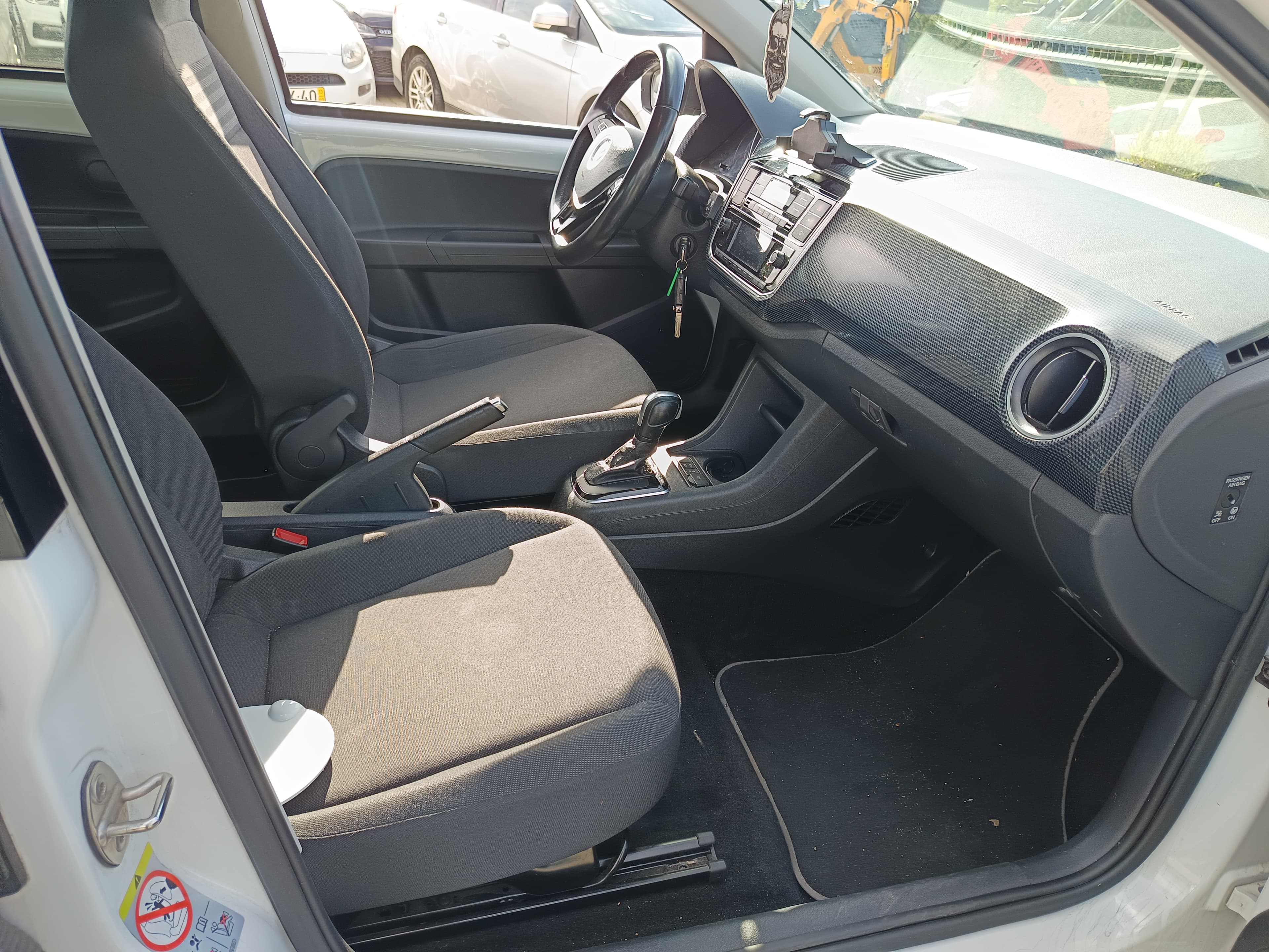 Volkswagen e-UP · Ano 2020 — imagen 26