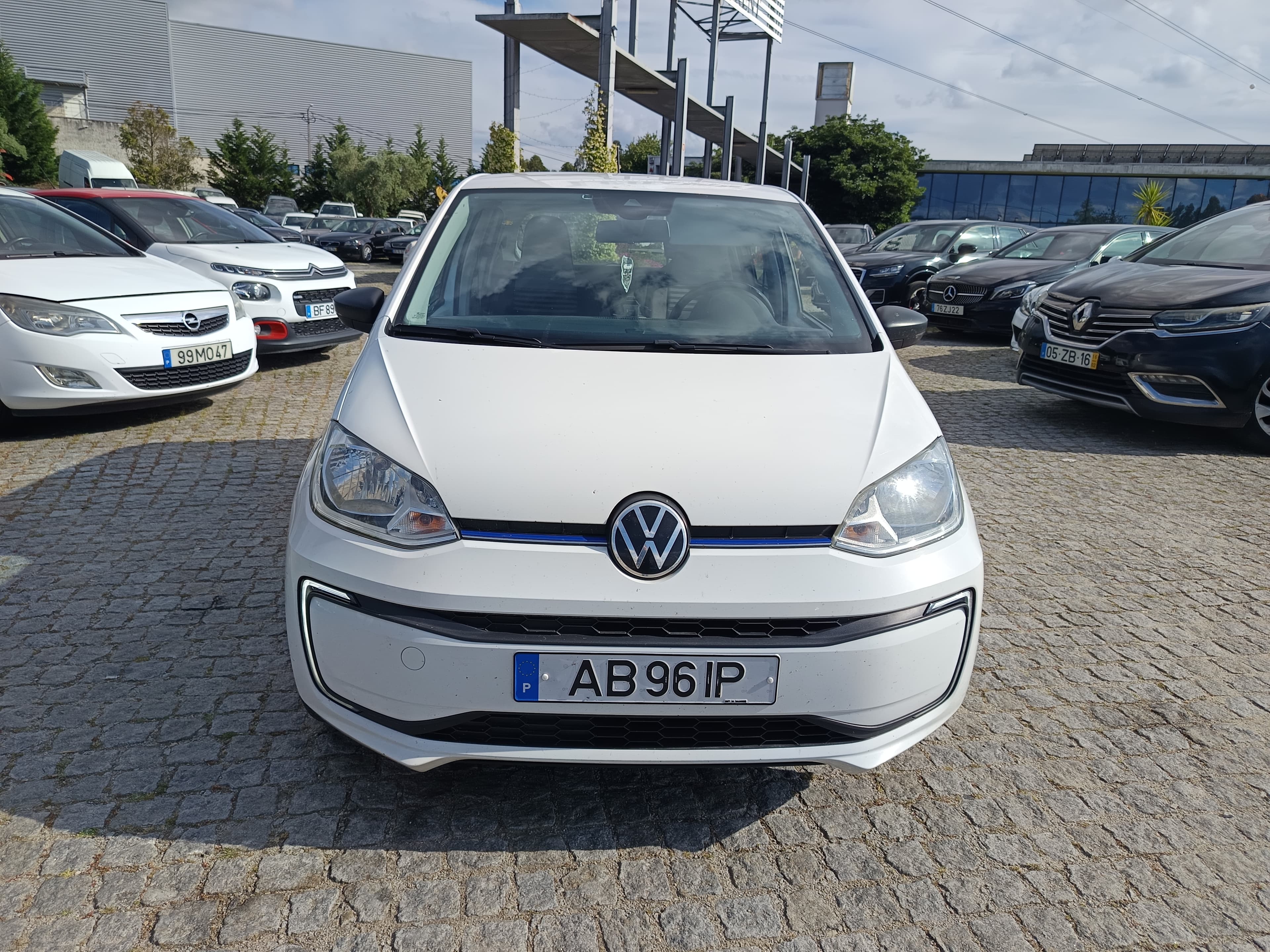 Volkswagen e-UP · Ano 2020 — imagen 2