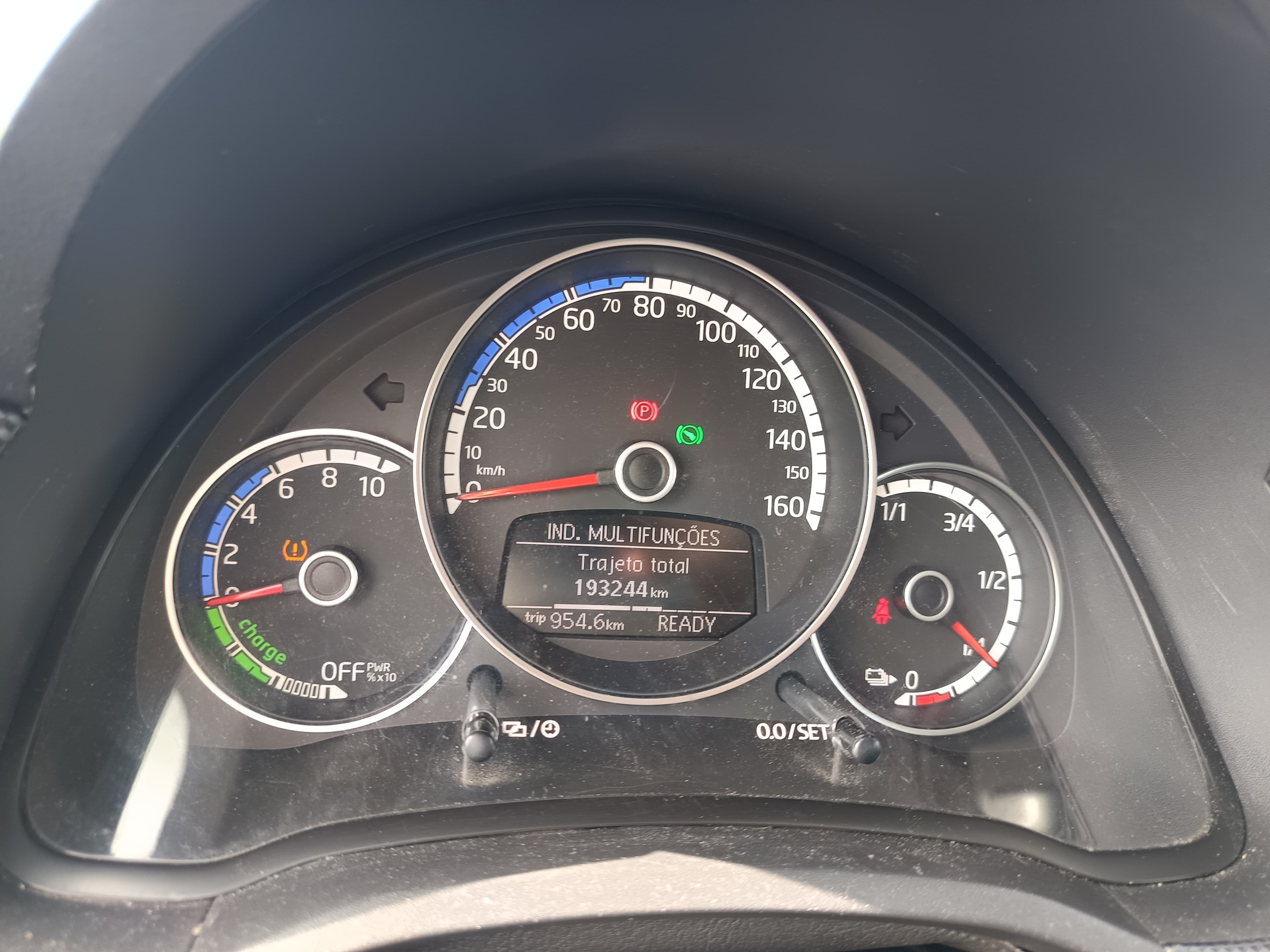 Volkswagen e-UP · Ano 2020 — imagen 40