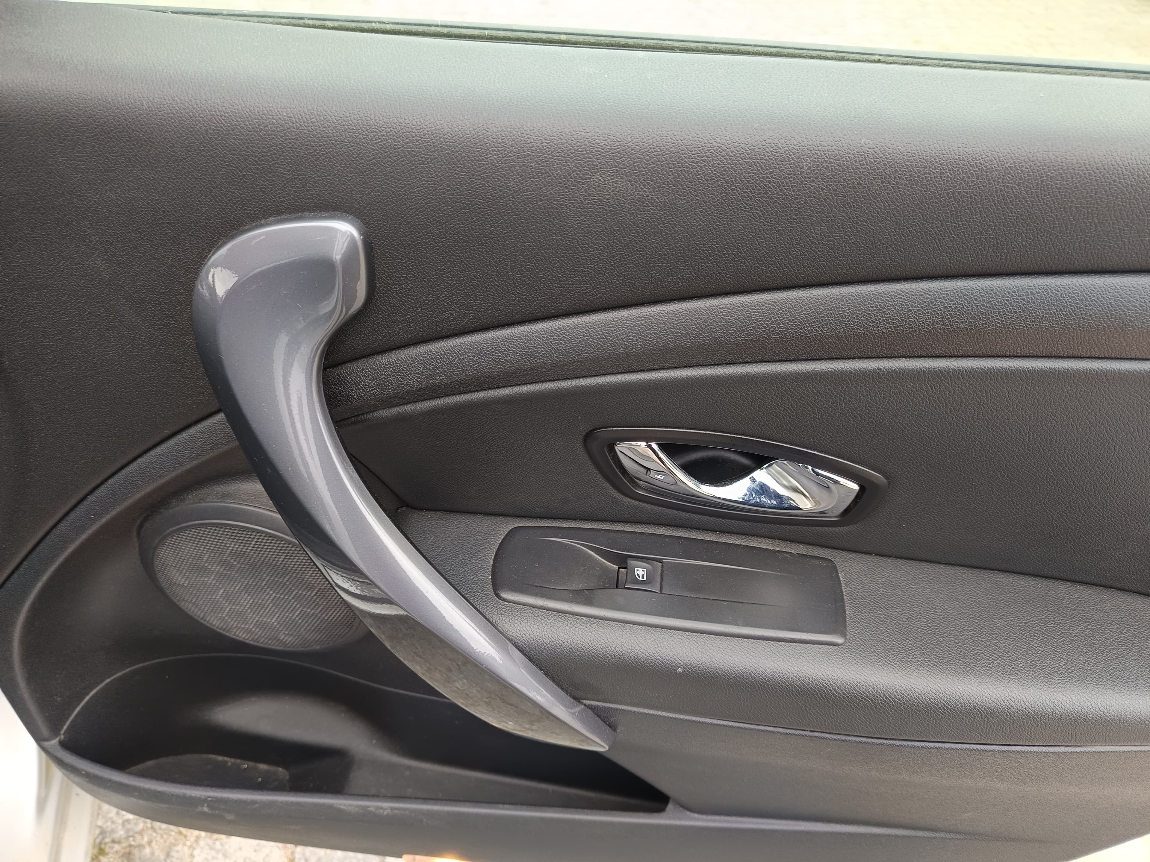 Renault Mégane · Year 2016 — image 24