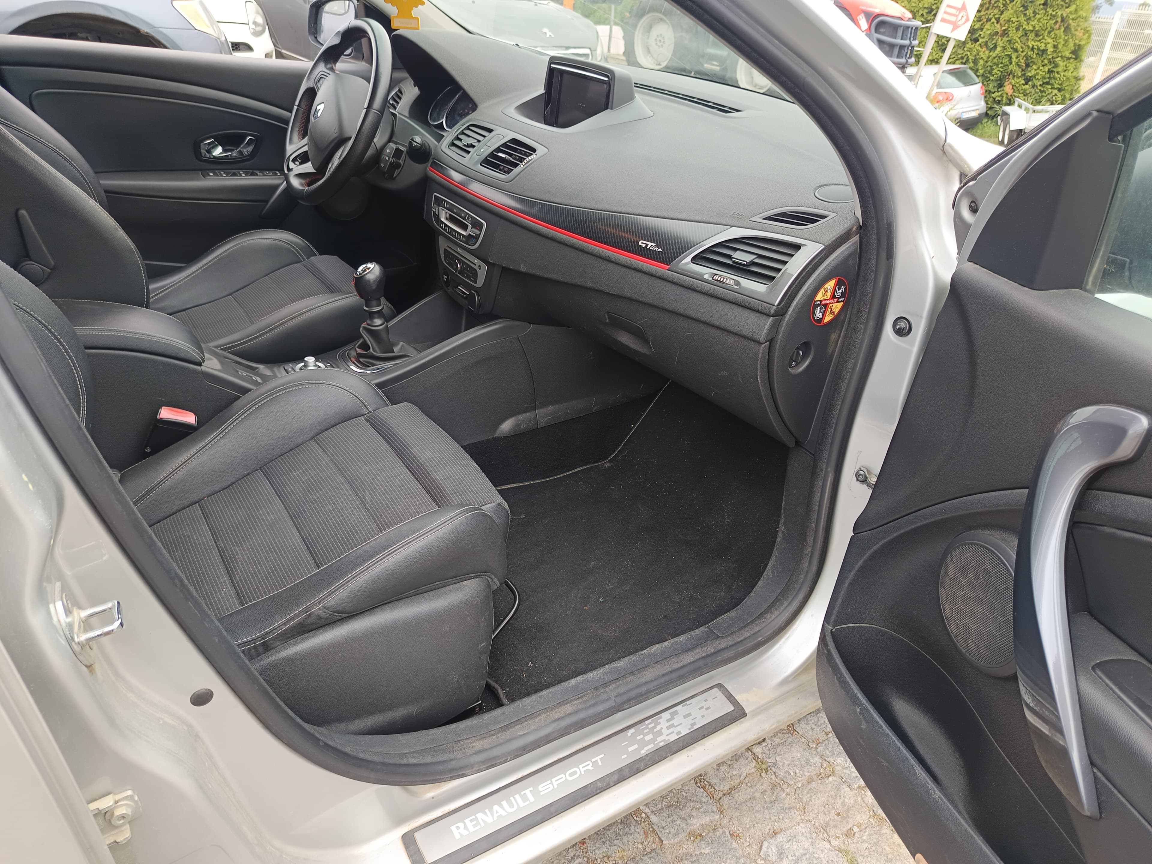 Renault Mégane · Year 2016 — image 23