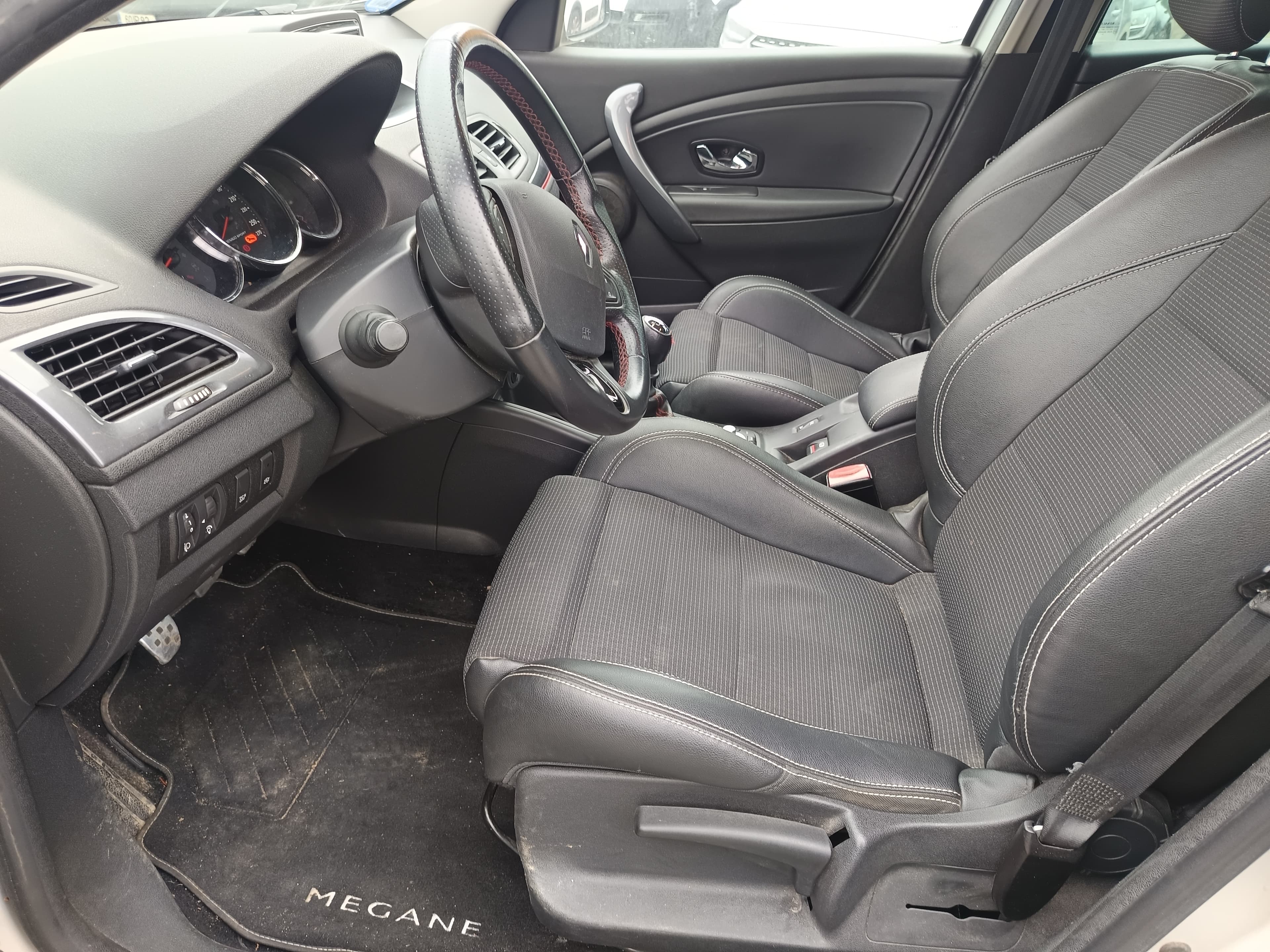 Renault Mégane · Year 2016 — image 31
