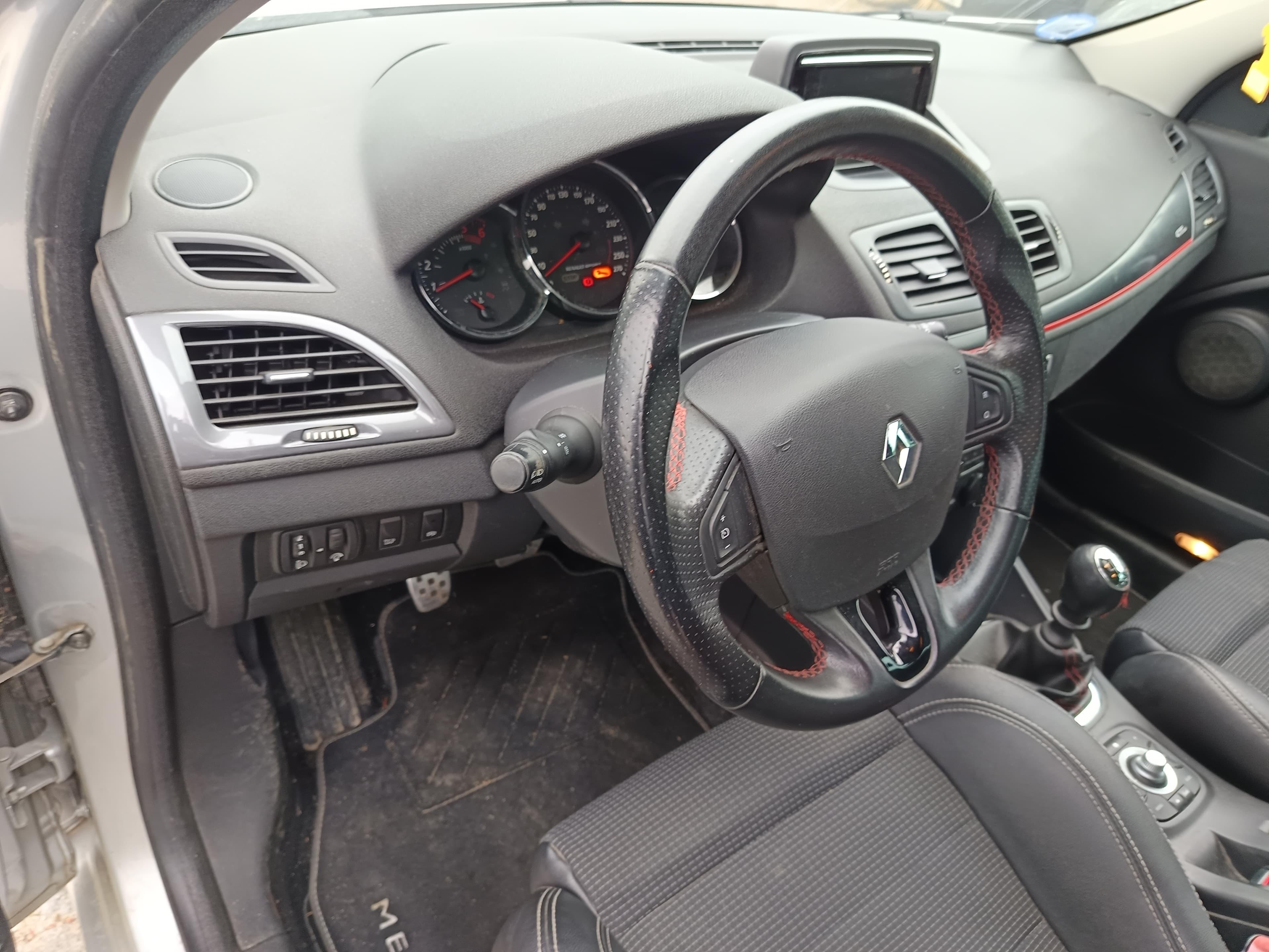 Renault Mégane · Year 2016 — image 33
