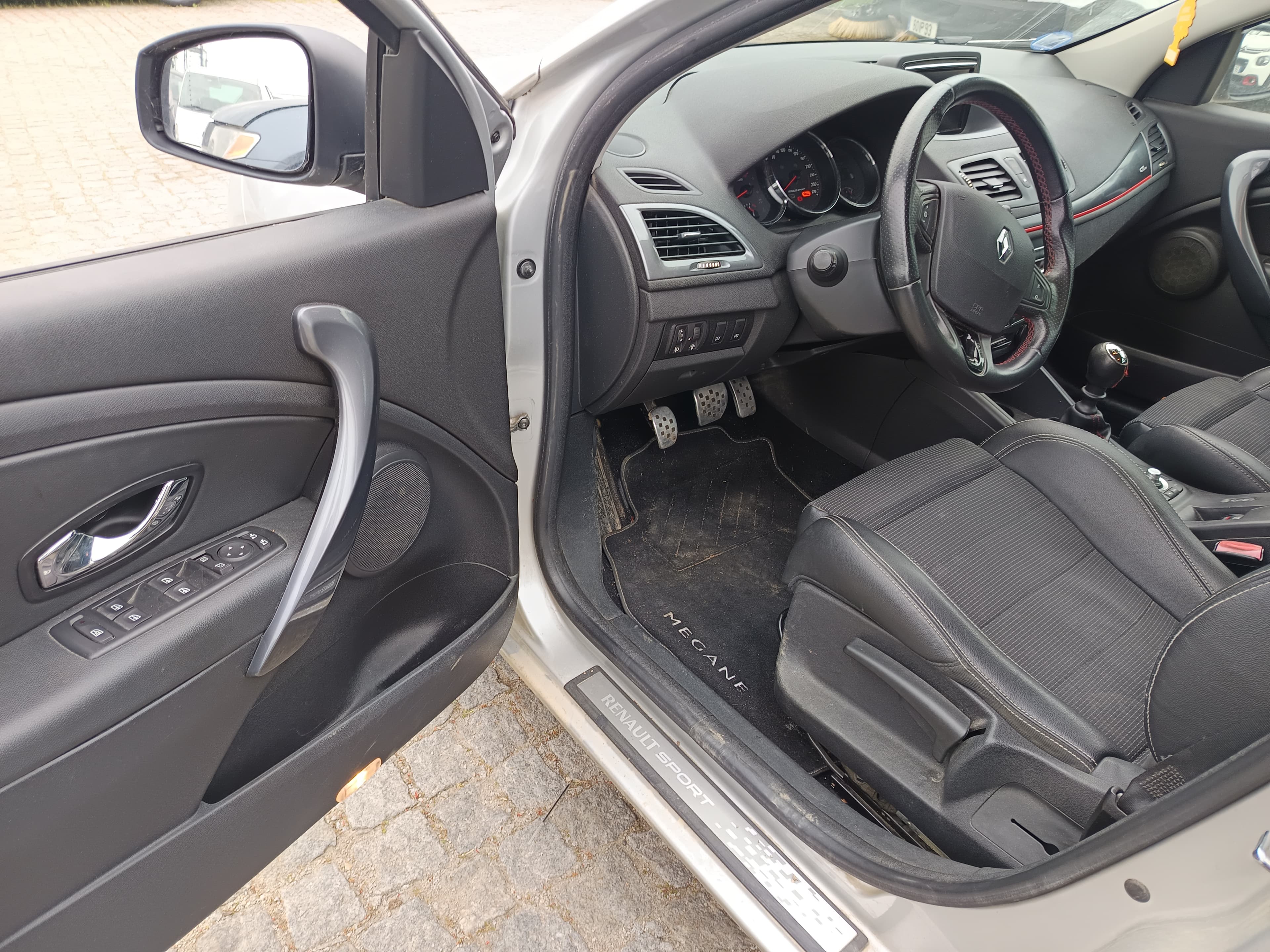 Renault Mégane · Year 2016 — image 29