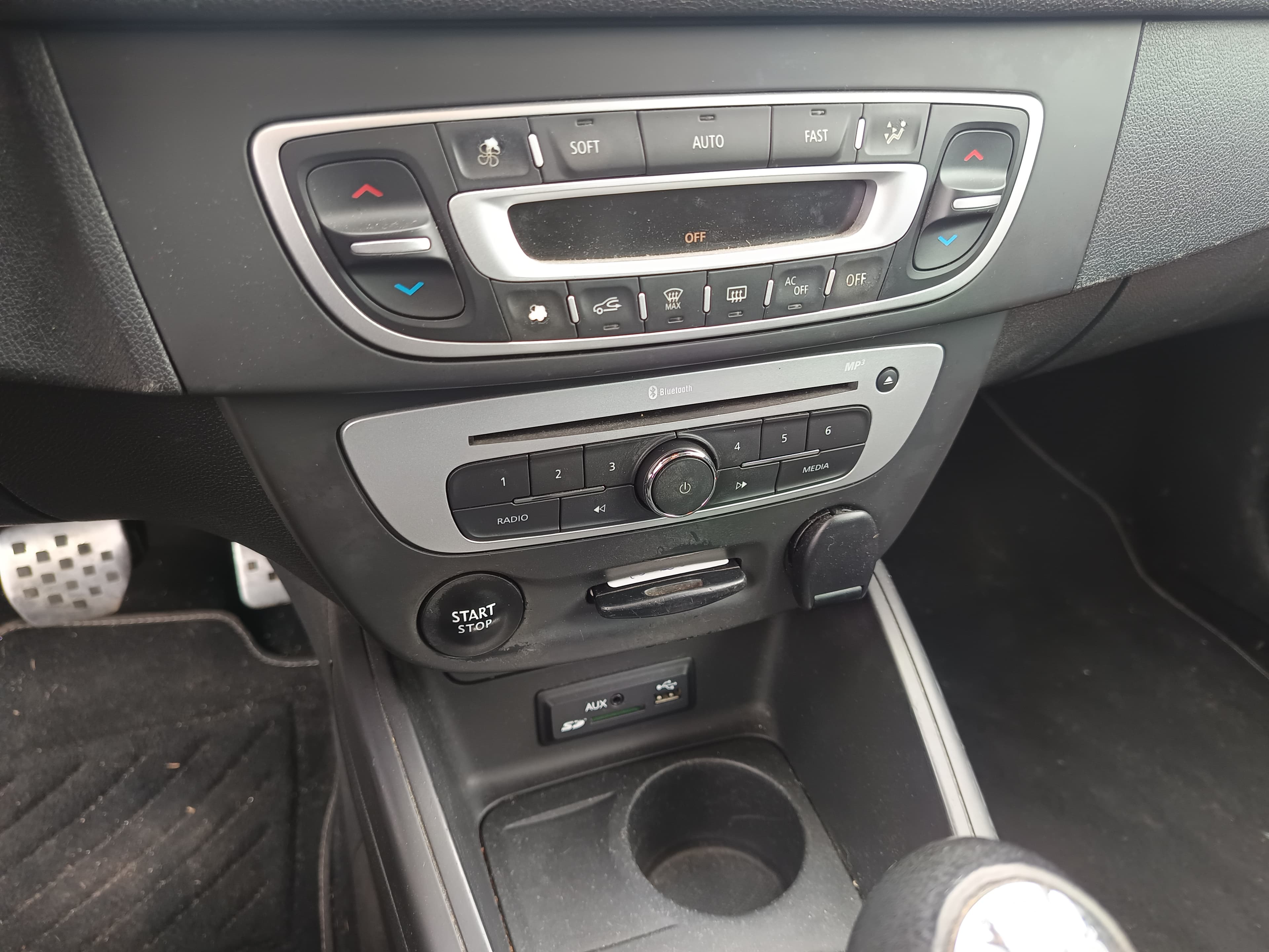 Renault Mégane · Year 2016 — image 35