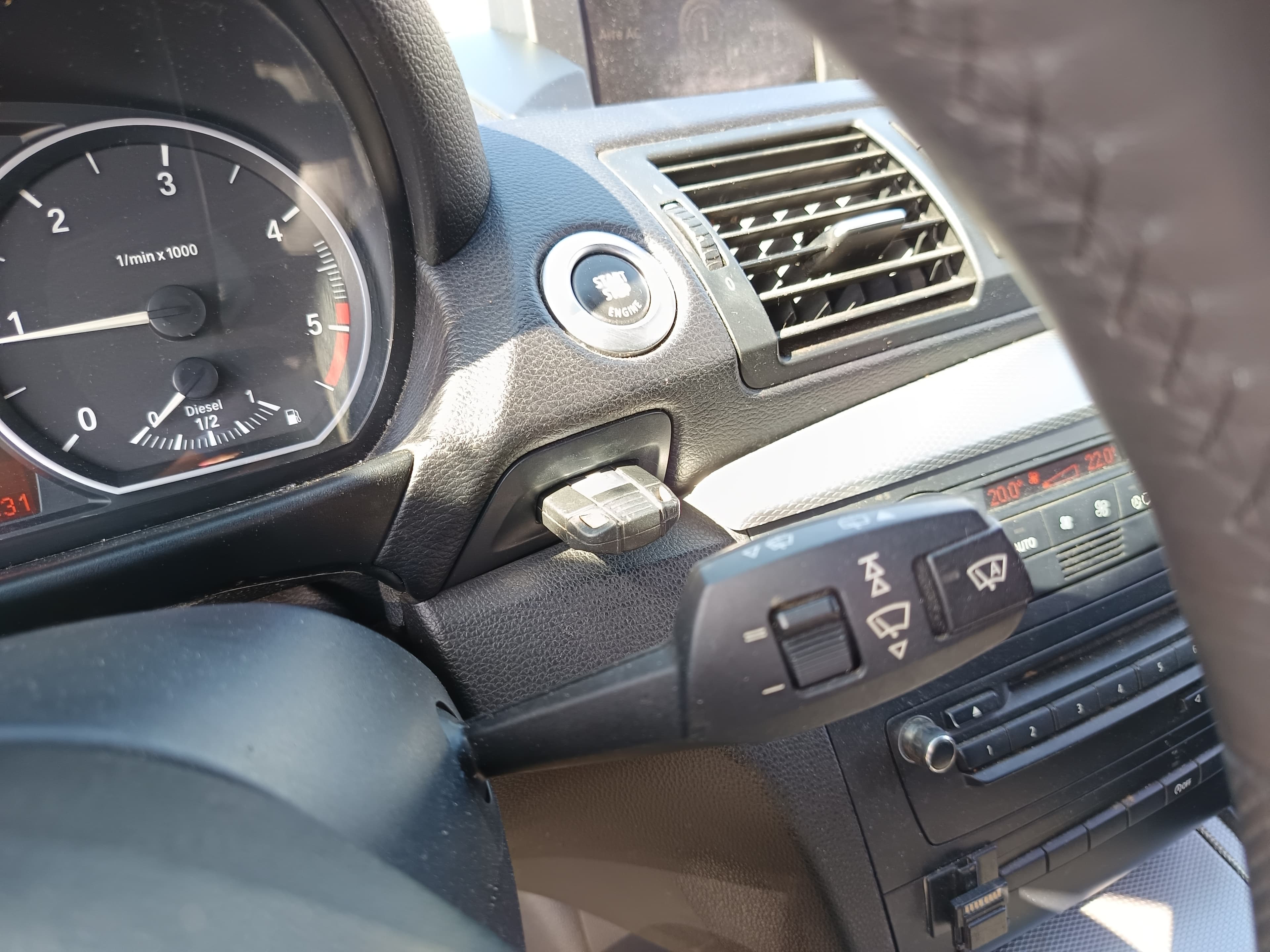 BMW 118 d · Ano 2008 — image 41