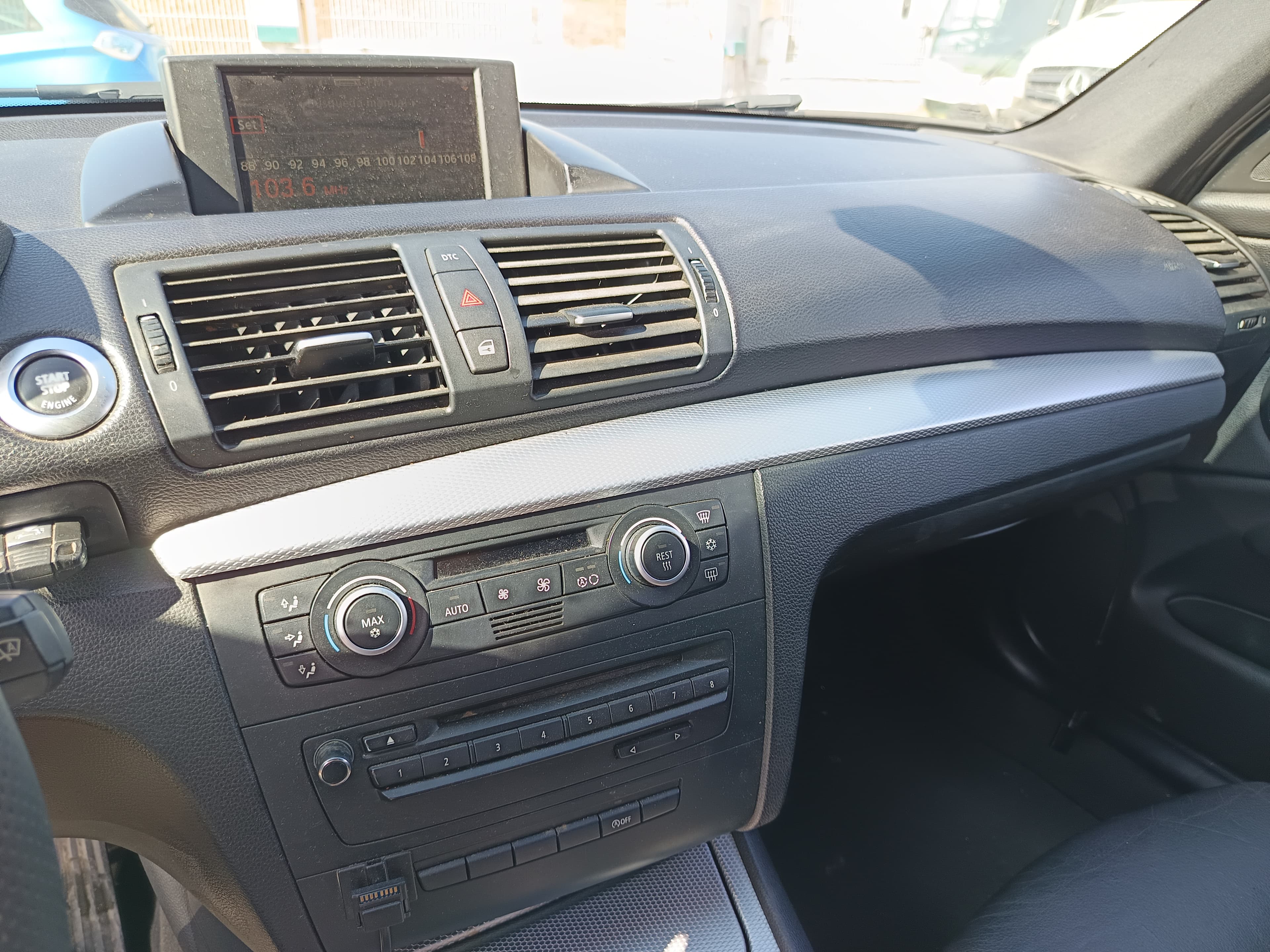 BMW 118 d · Ano 2008 — image 35