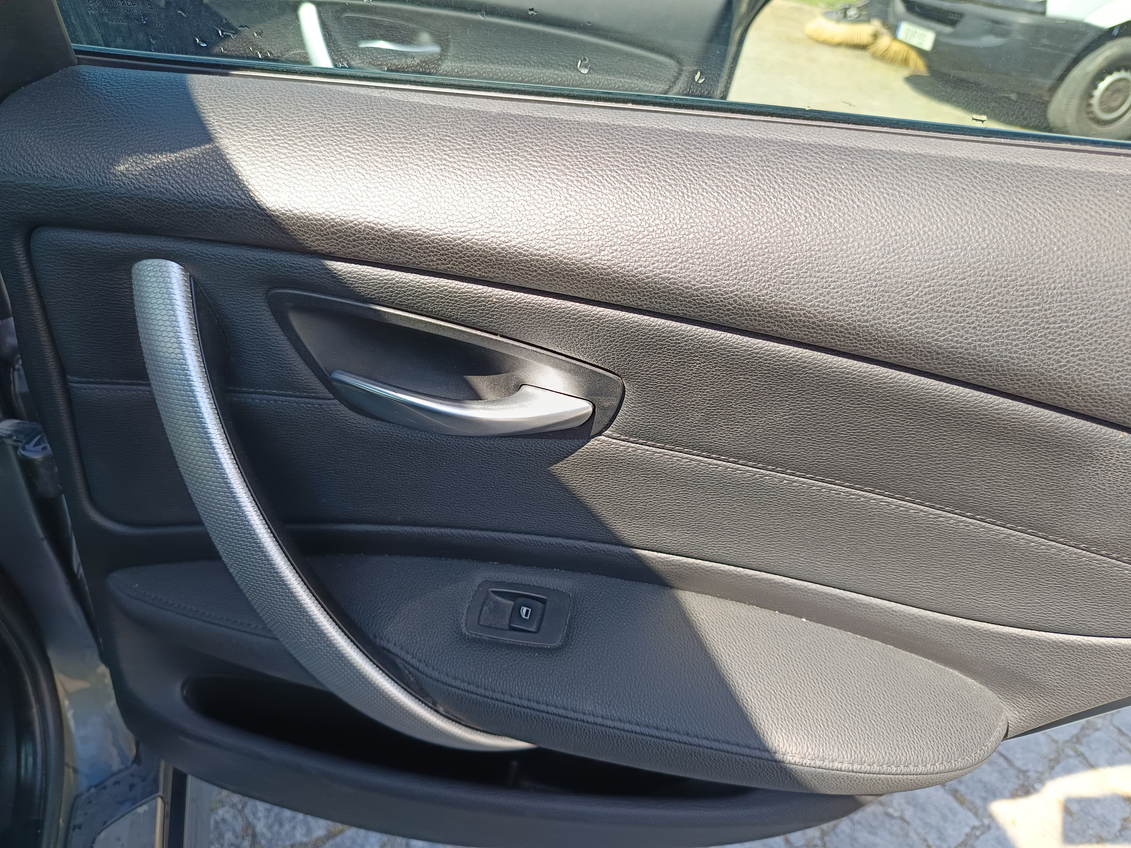 BMW 118 d · Ano 2008 — image 21