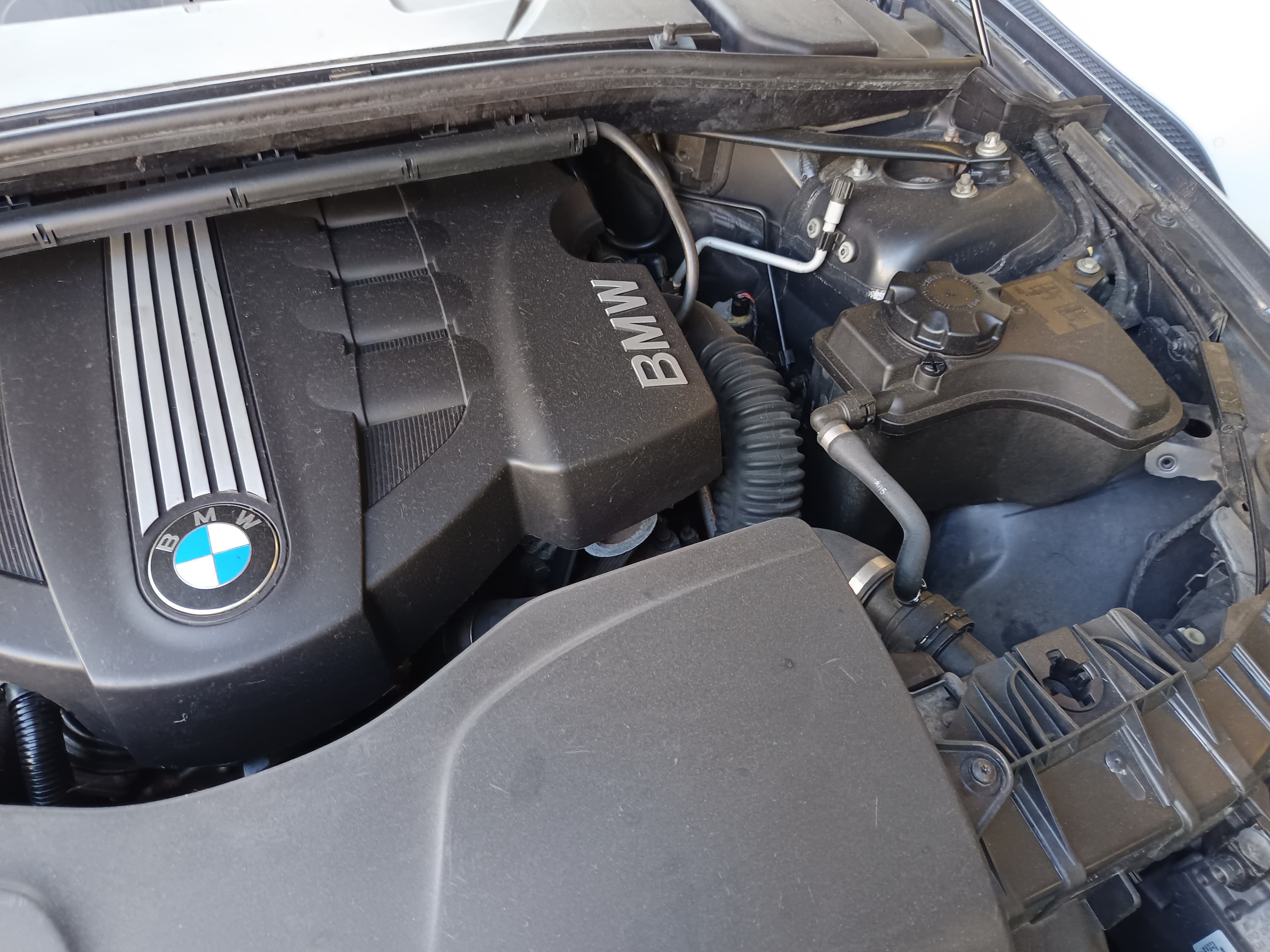 BMW 118 d · Ano 2008 — image 10