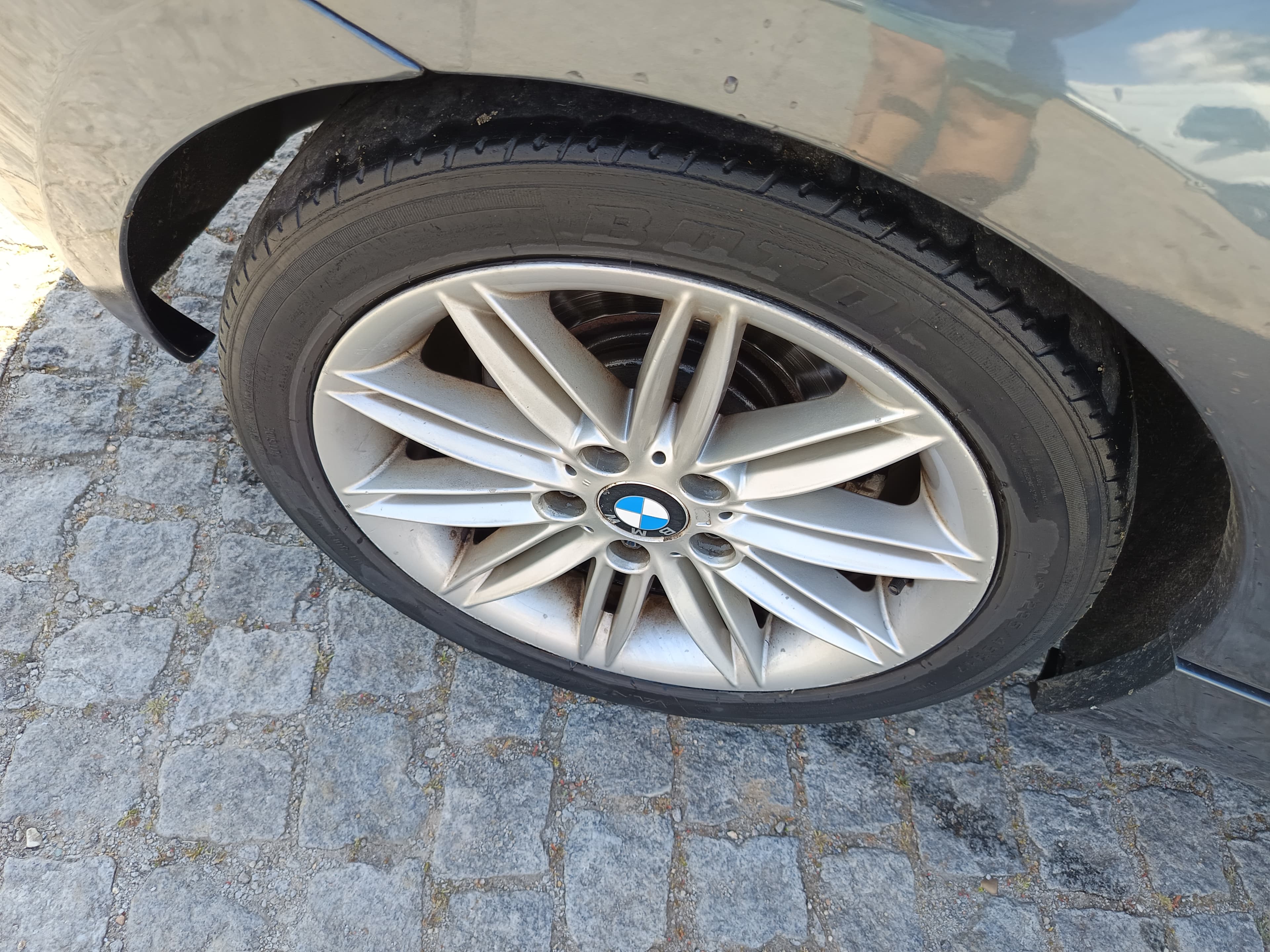 BMW 118 d · Ano 2008 — image 12