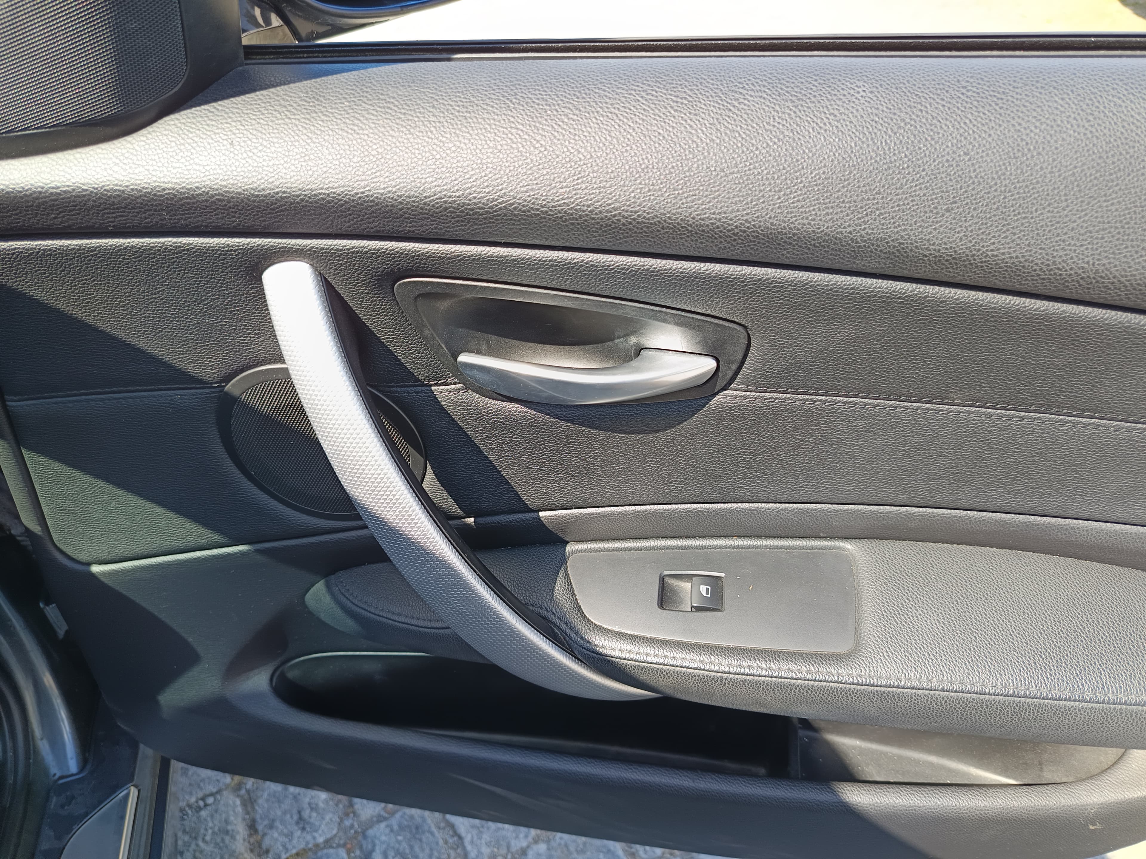 BMW 118 d · Ano 2008 — image 24